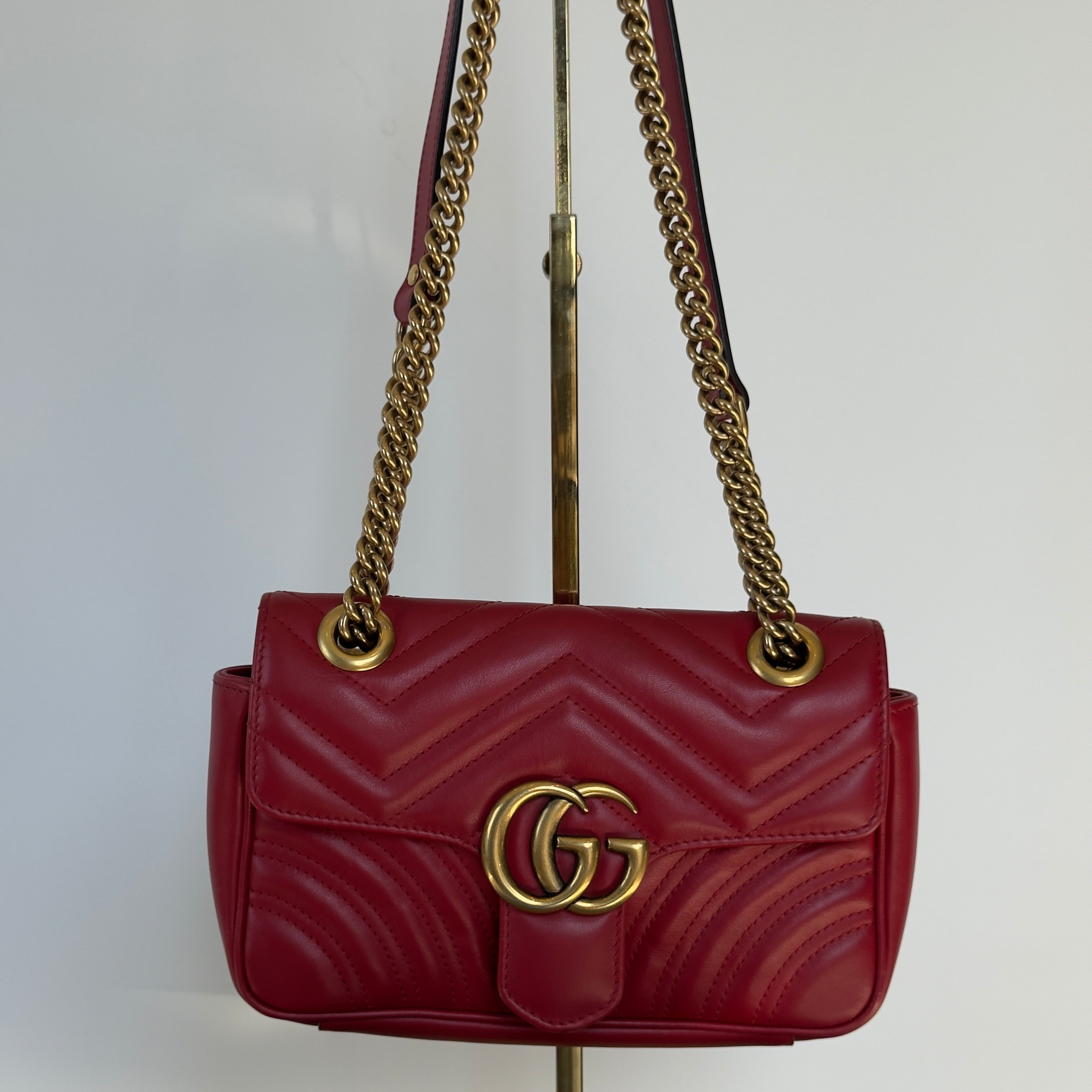 Gucci Marmont Matelasse Small Red - Queen May