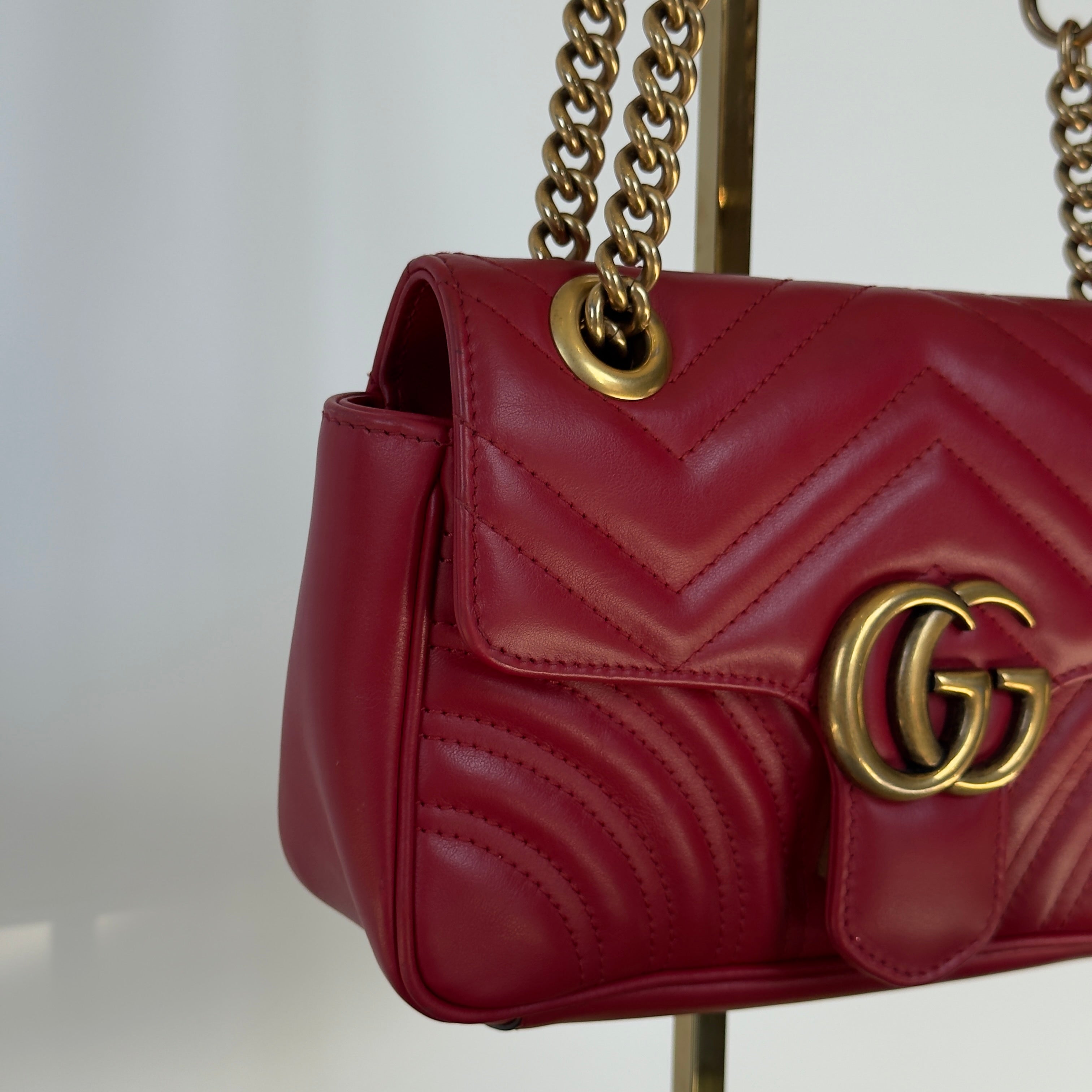 Gucci Marmont Matelasse Small Red - Queen May