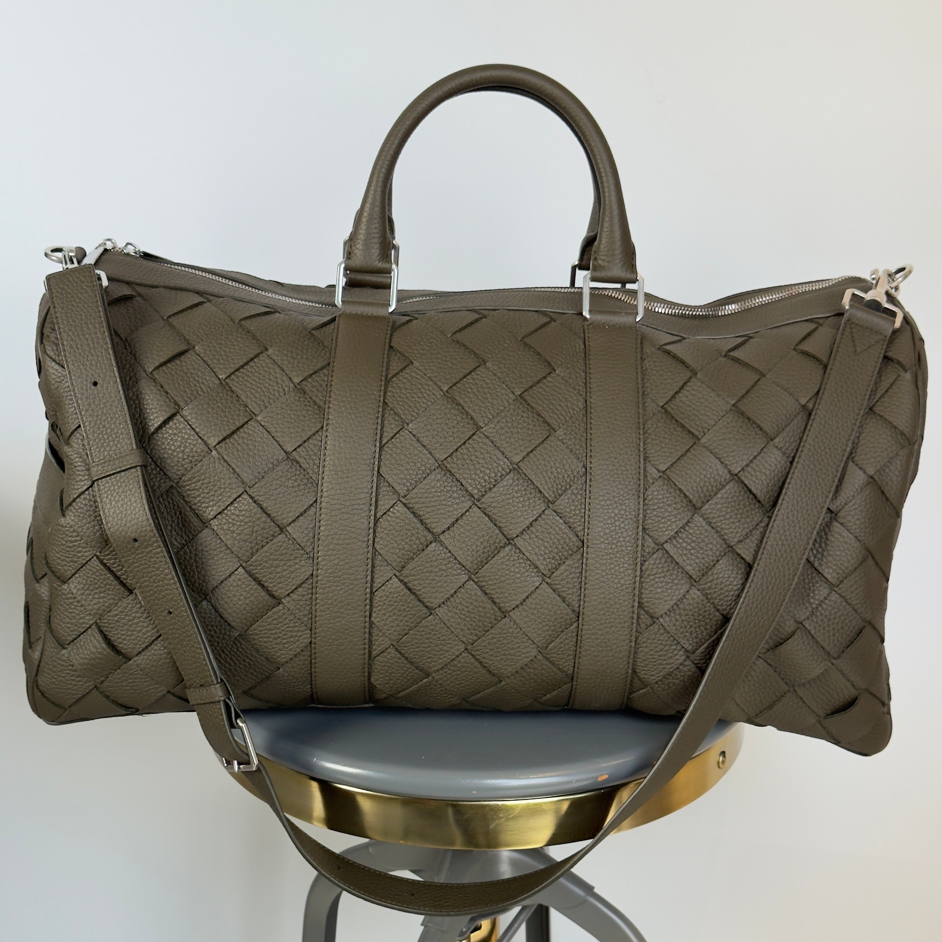 Bottega Veneta Mens Intrecciato Grained Leather Duffel Bag - Queen May