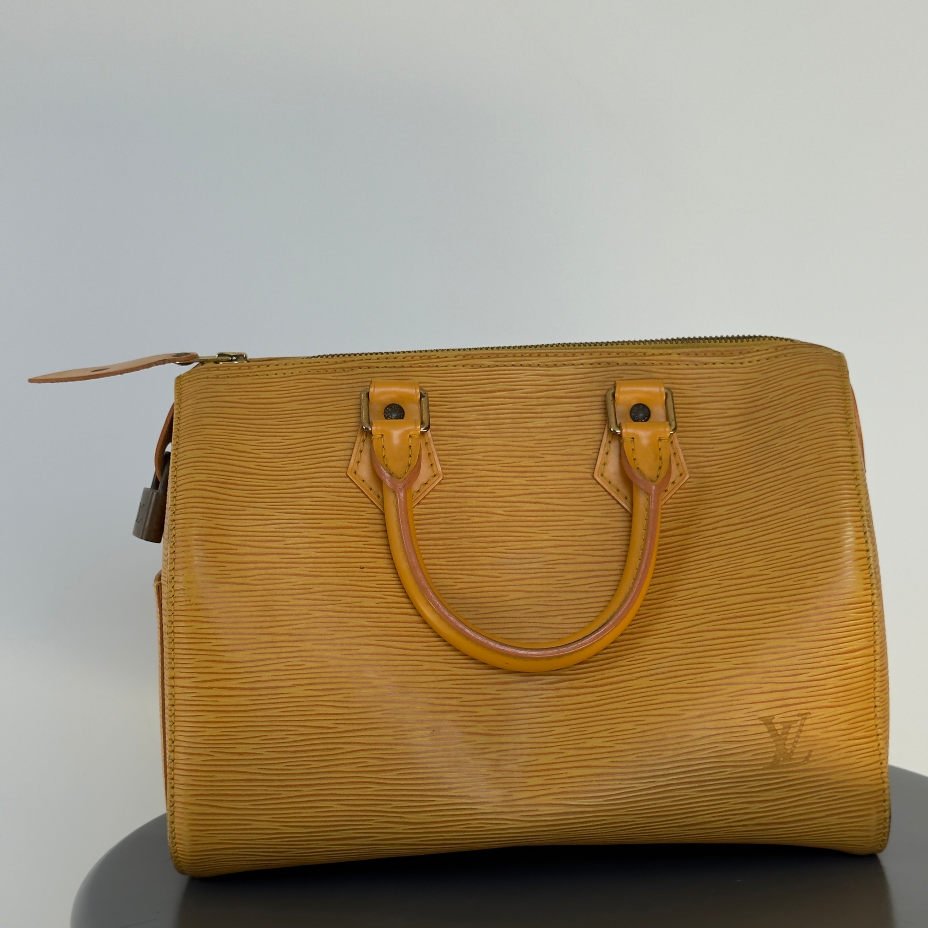 Louis Vuitton Epi Leather Speedy 25 Yellow - Queen May