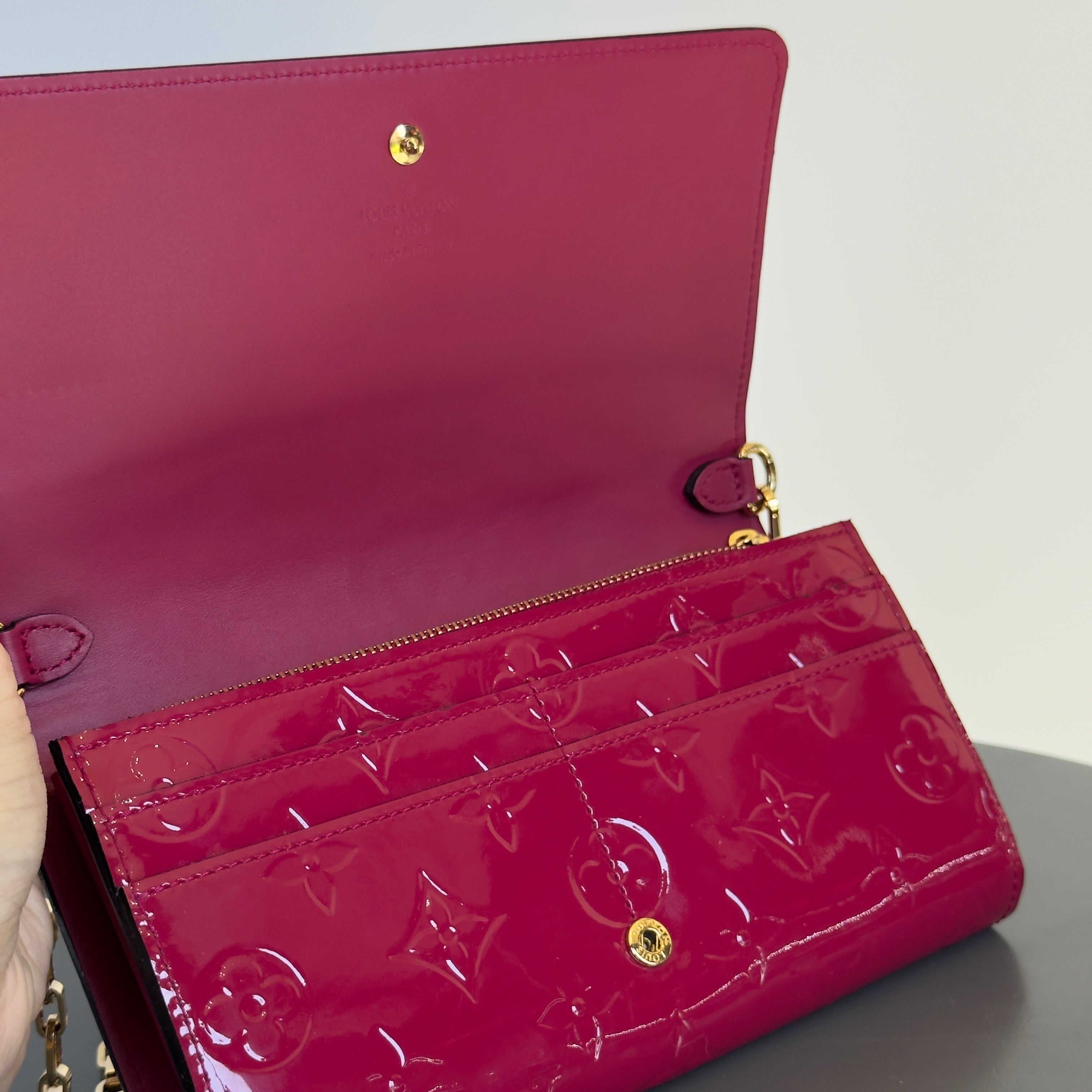 Louis Vuitton Monogram Vernis Portefeuille Sarah Chain Shoulder Bag - Queen May