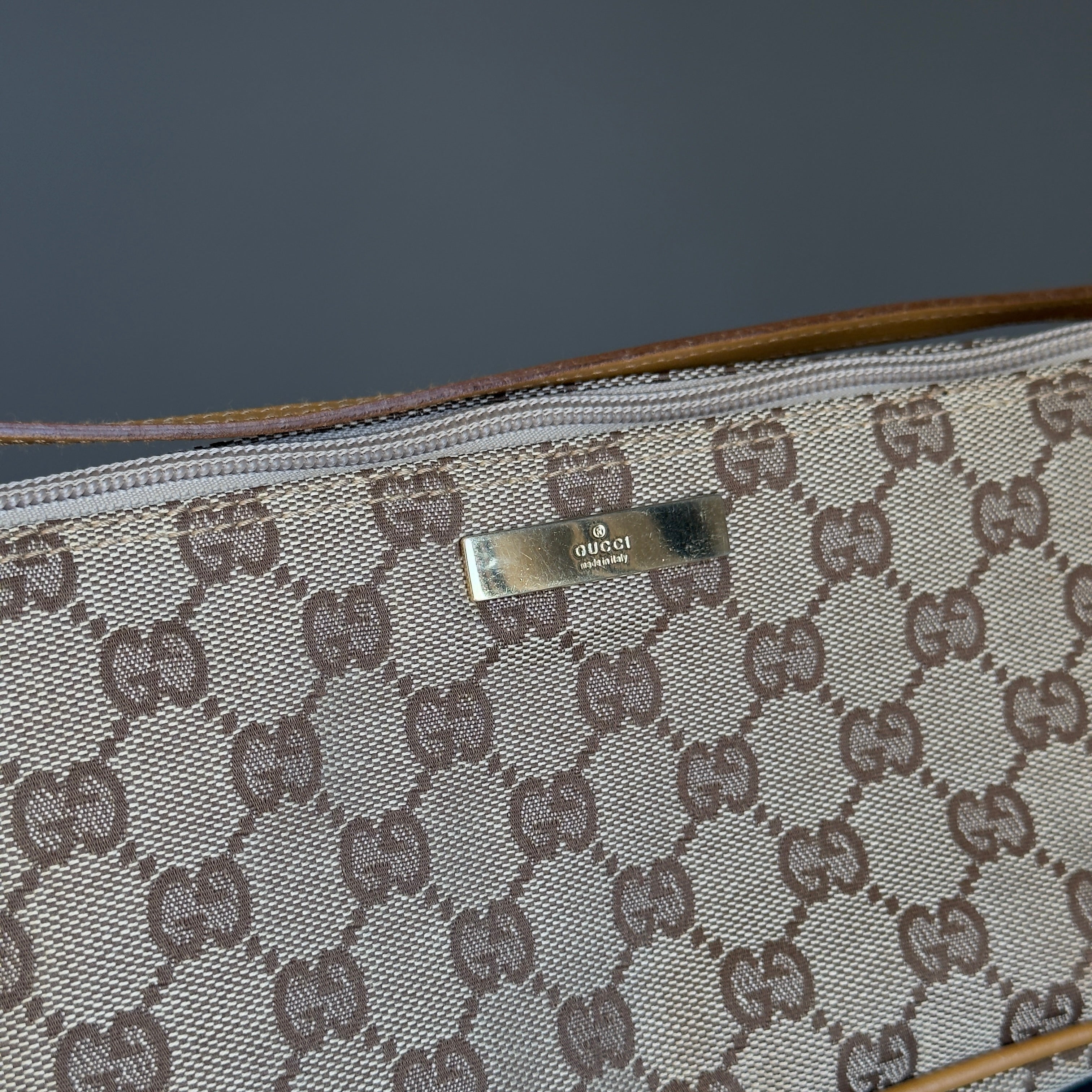Gucci Boat Pochette Tan - Queen May