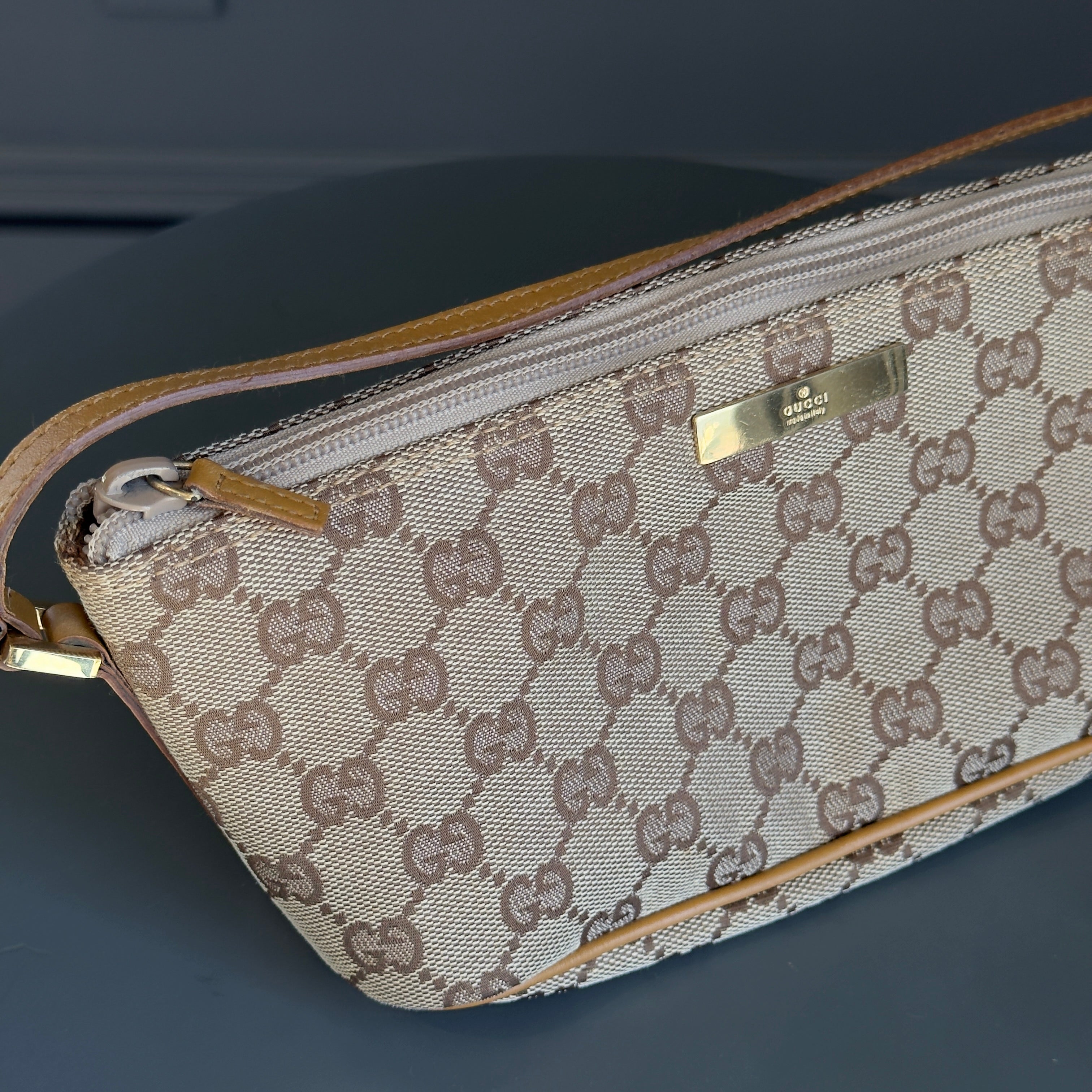 Gucci Boat Pochette Tan - Queen May