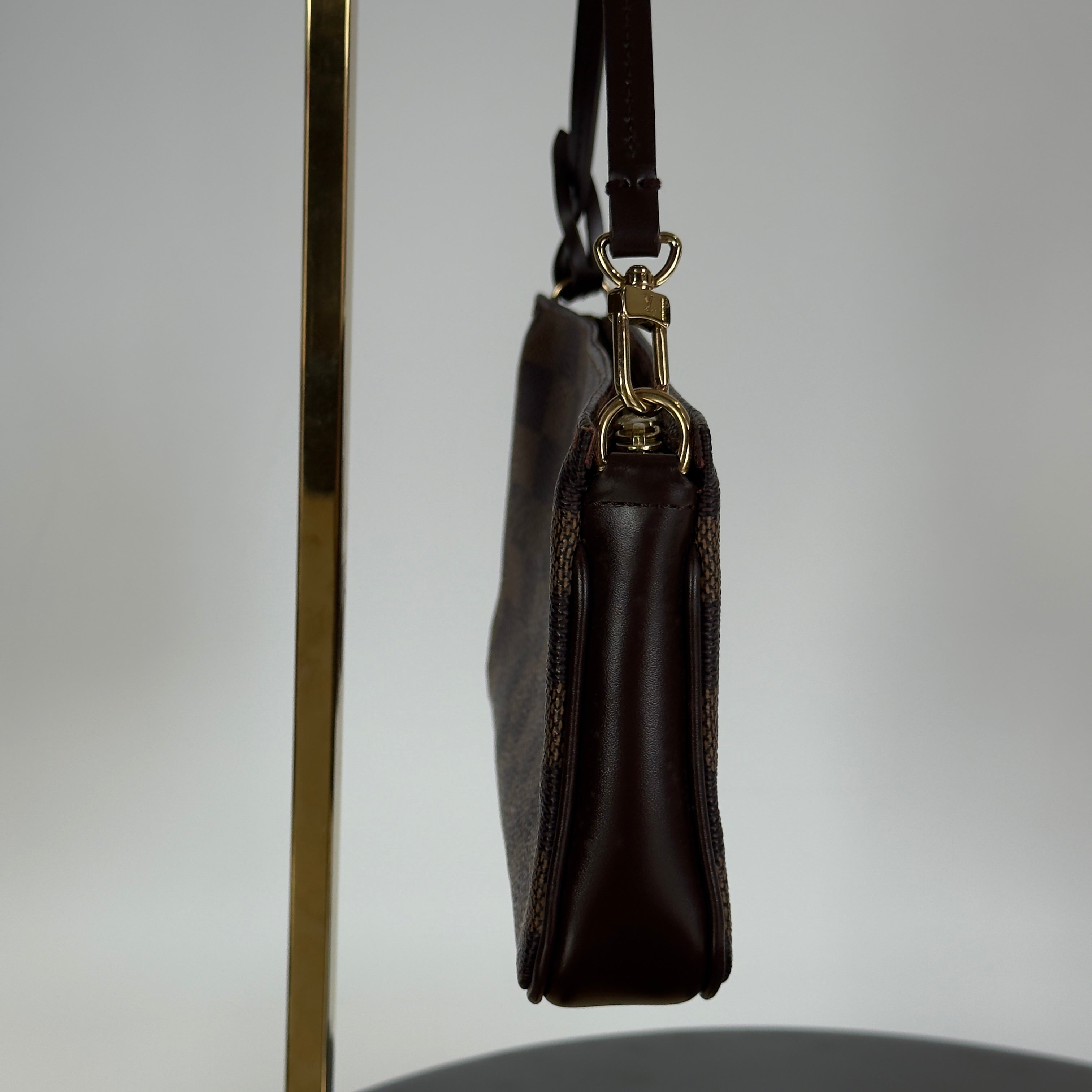 Louis Vuitton Monogram Navona - Queen May