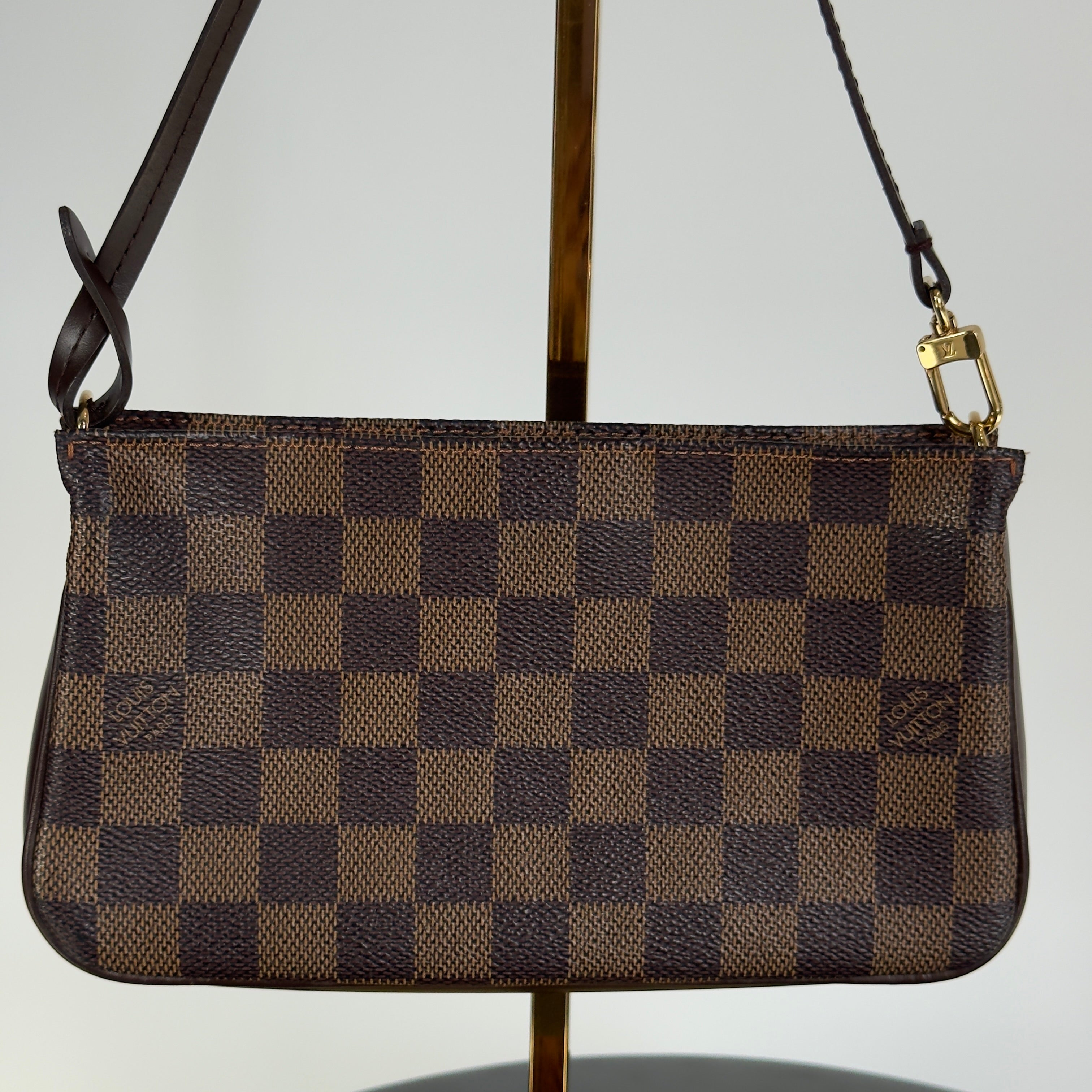 Louis Vuitton Monogram Navona - Queen May