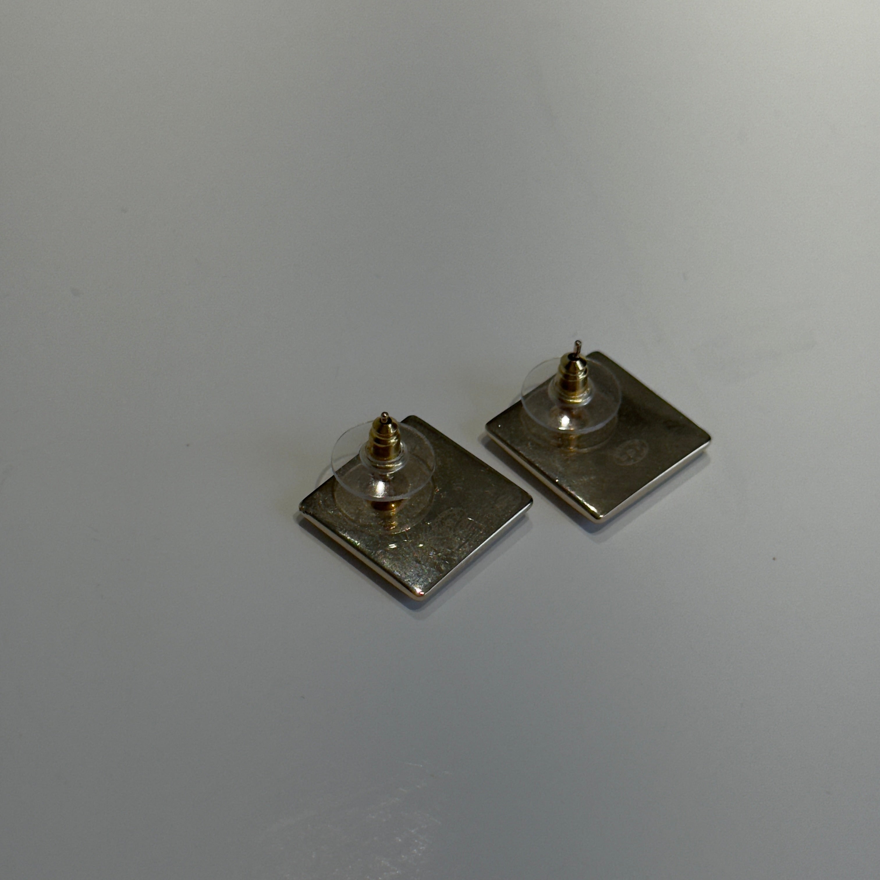 Chanel B21 Square White Enamel CC Earrings - Queen May