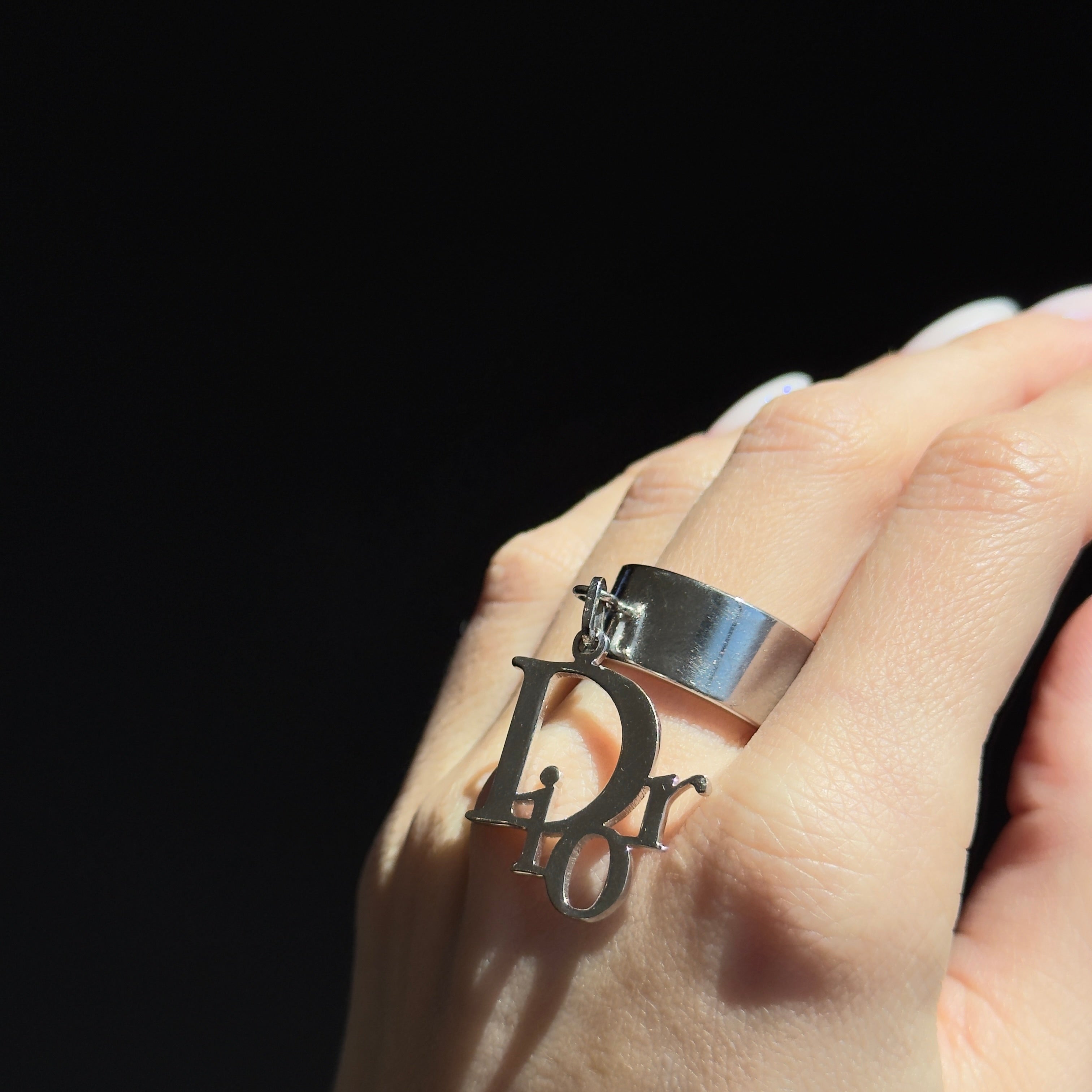 Christian Dior Exboats Logo Ring - Queen May