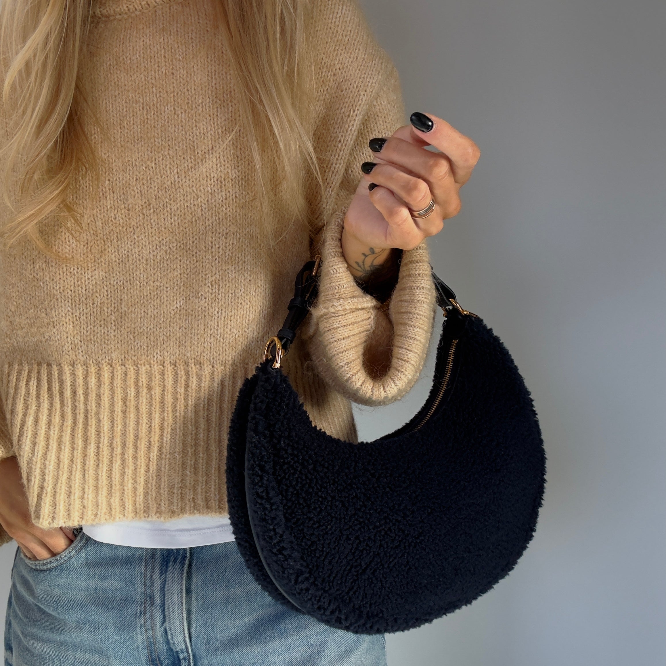 Fendi Fendiography Shearling - Queen May