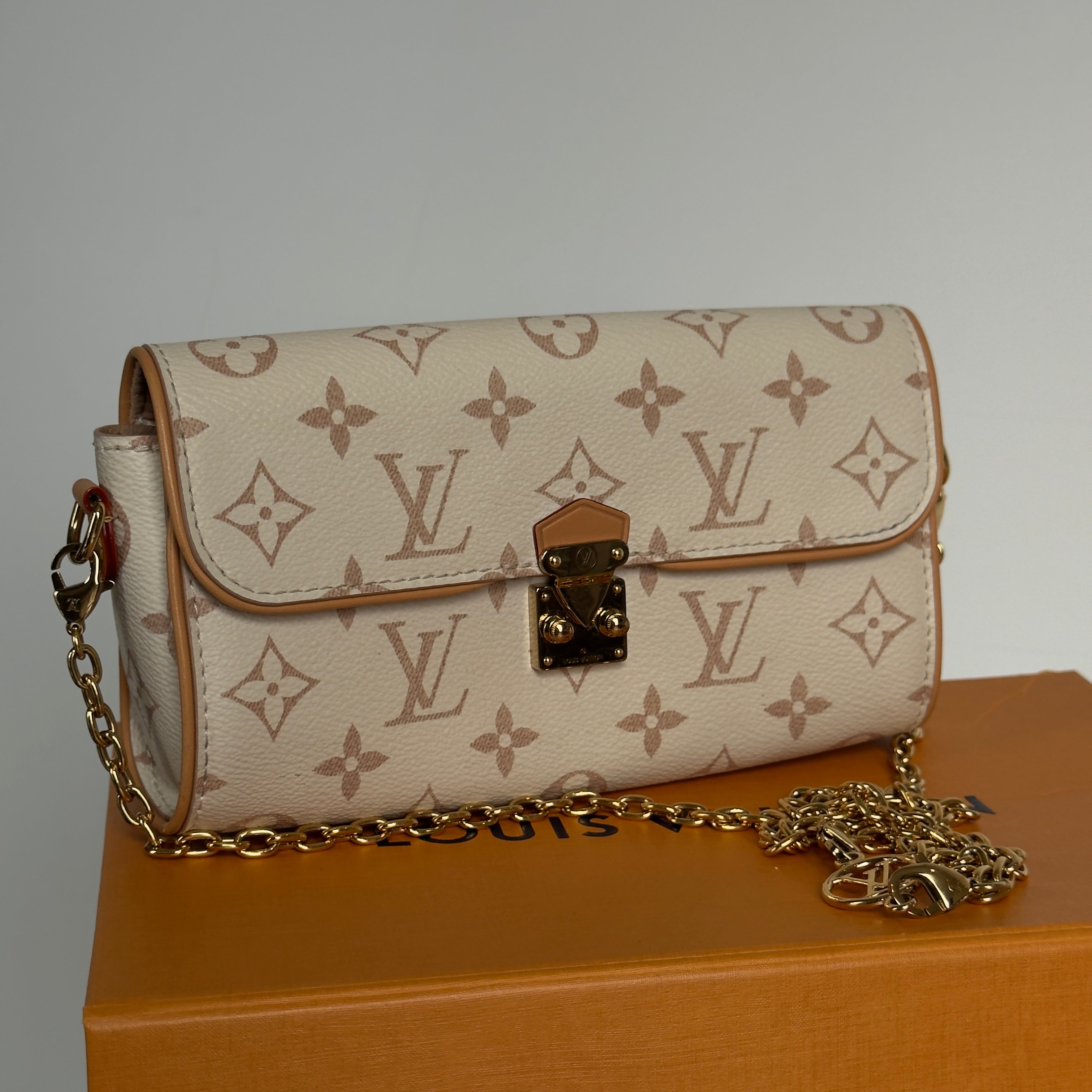 Louis Vuitton Camille Pochette In Dune - Queen May