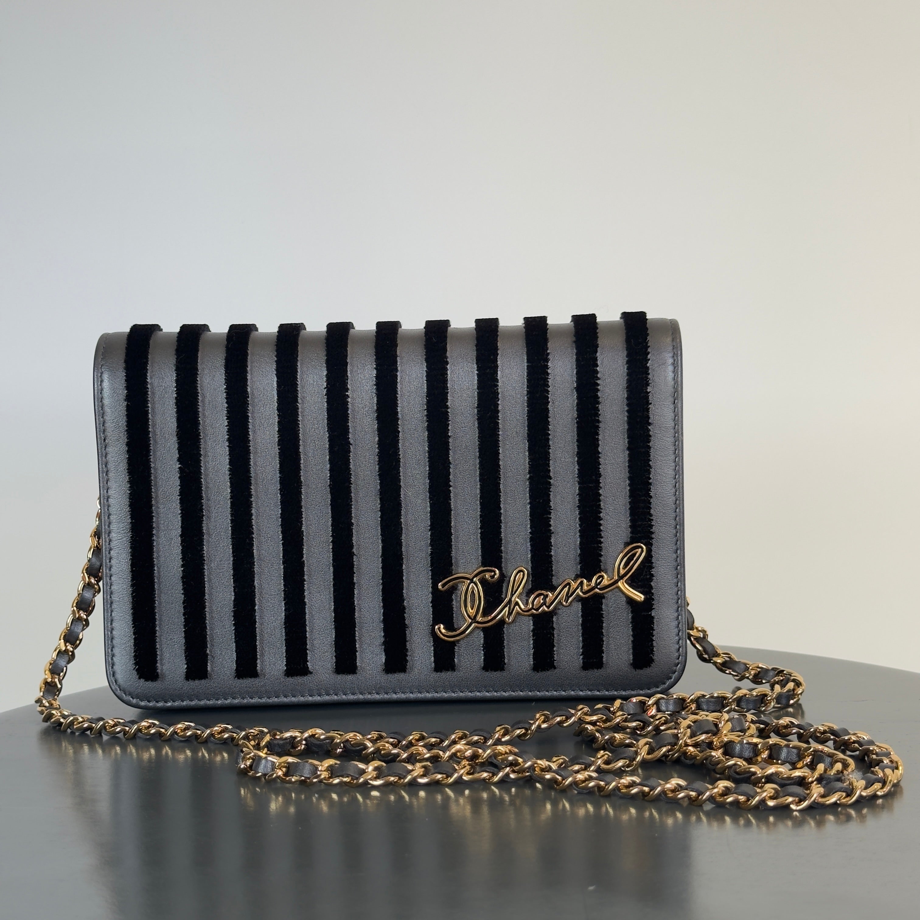 Chanel Paris-Hamburg Iridescent Wallet On Chain - Queen May