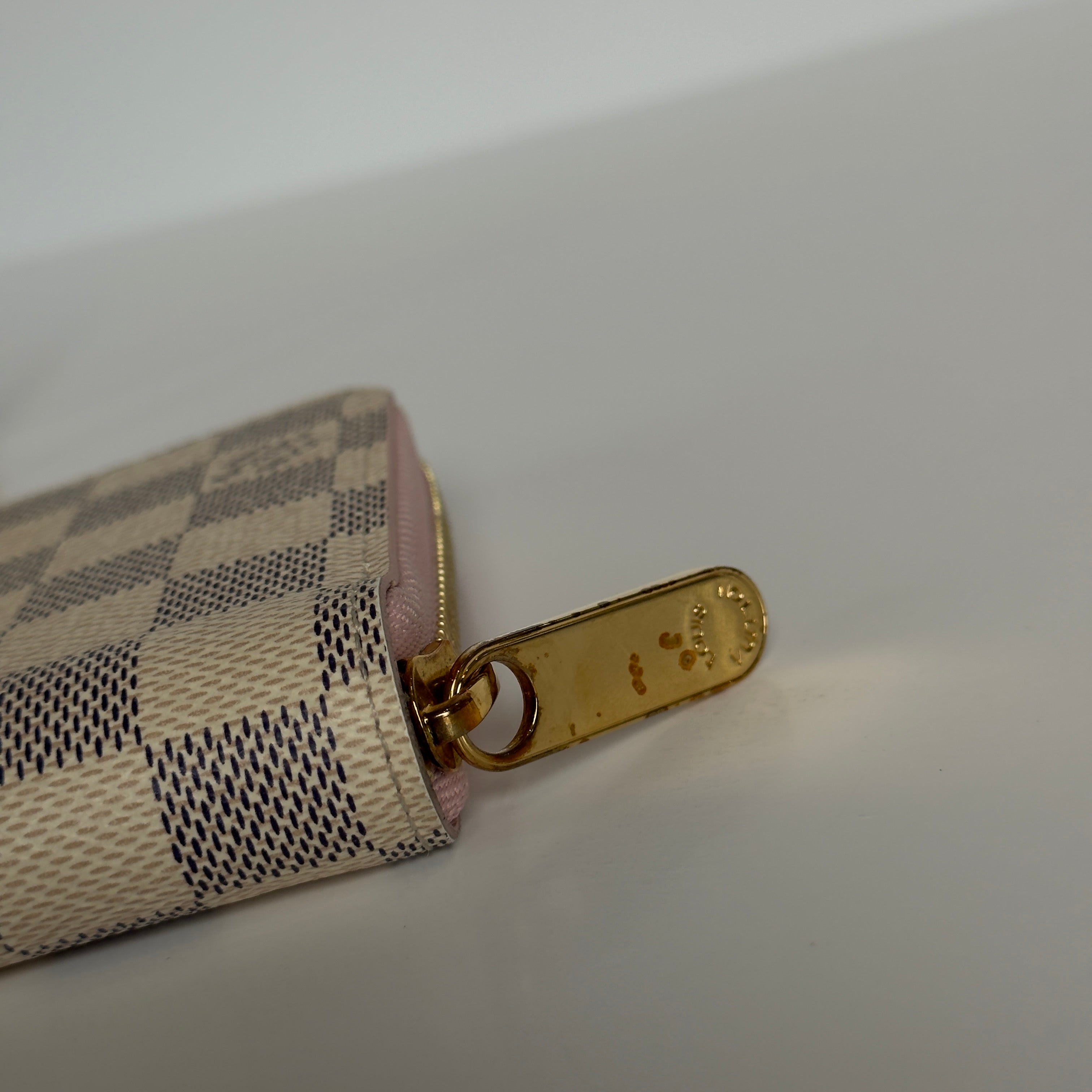 Louis Vuitton Damier Azur Zippy Wallet - Queen May