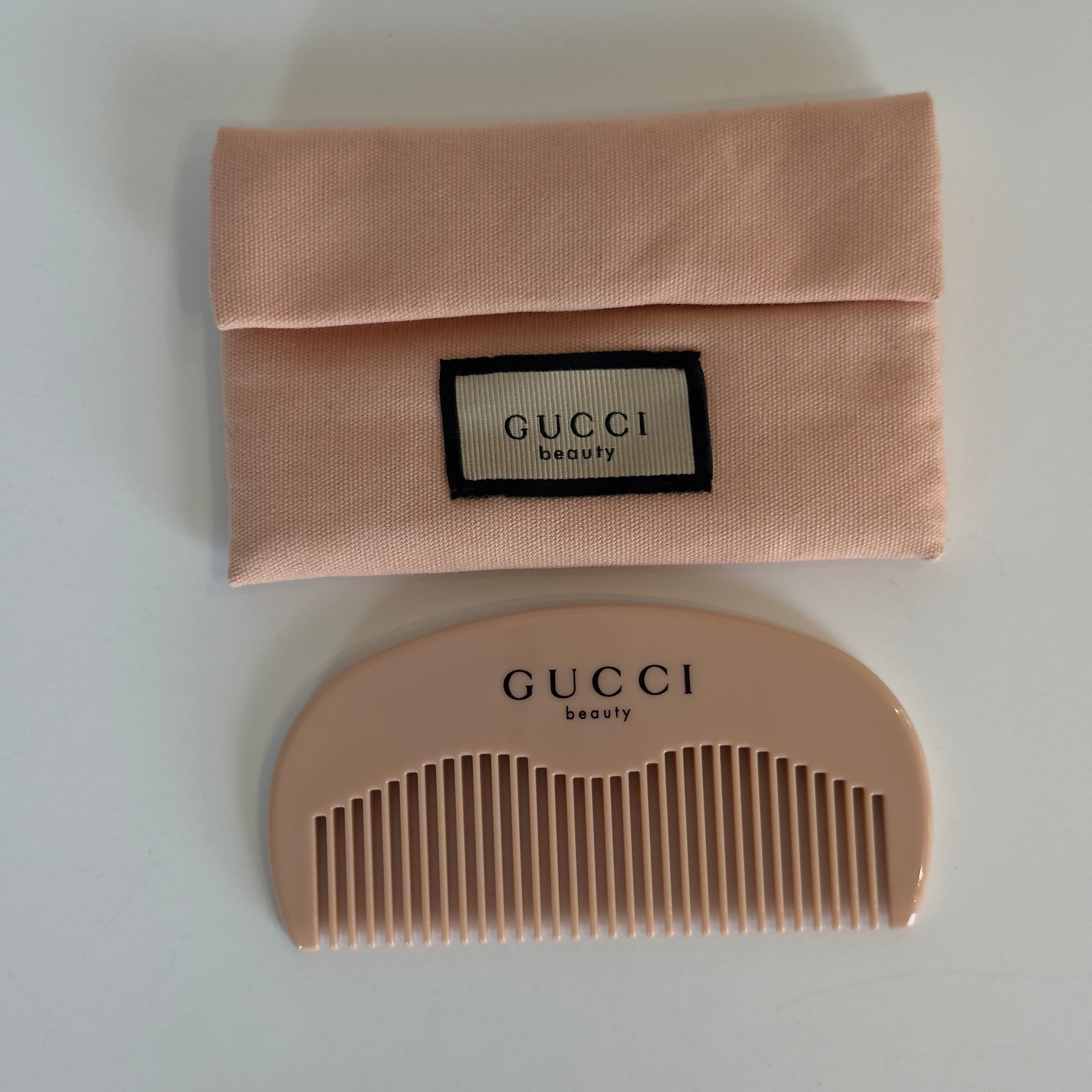 Gucci Beauty Pink Comb - Queen May