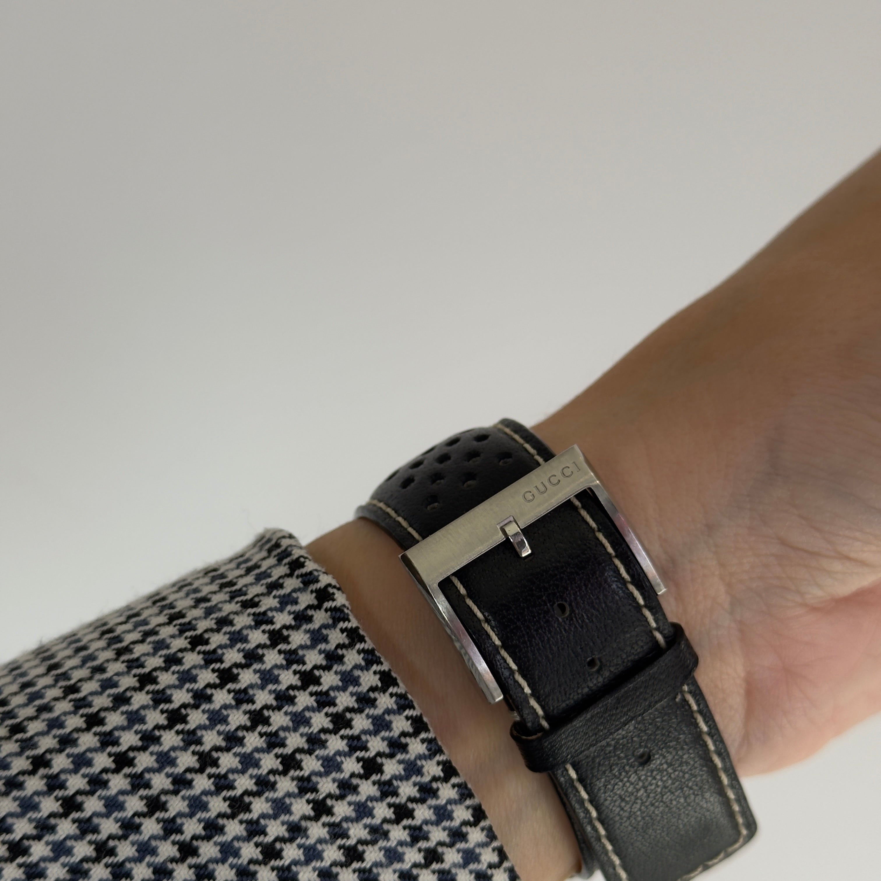 Gucci 131.3 Coupe Watch. - Queen May