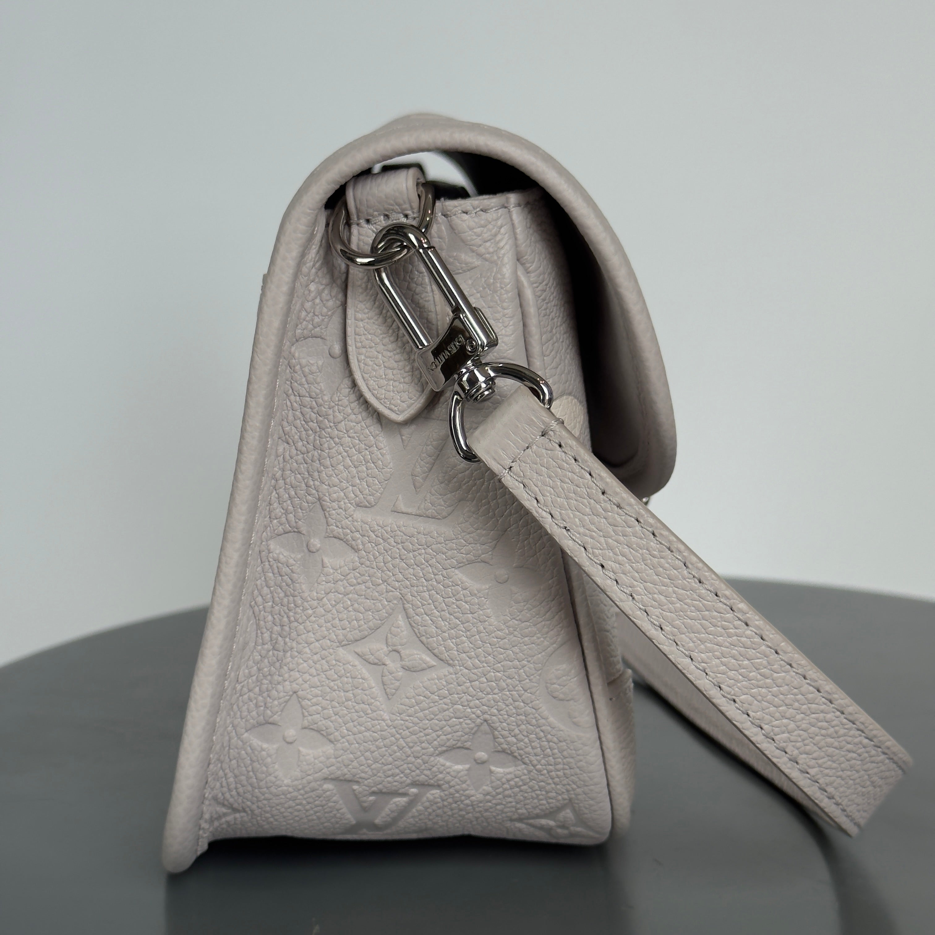 Louis Vuitton Diane Brume/Quartz Monogram Empreinte - Queen May