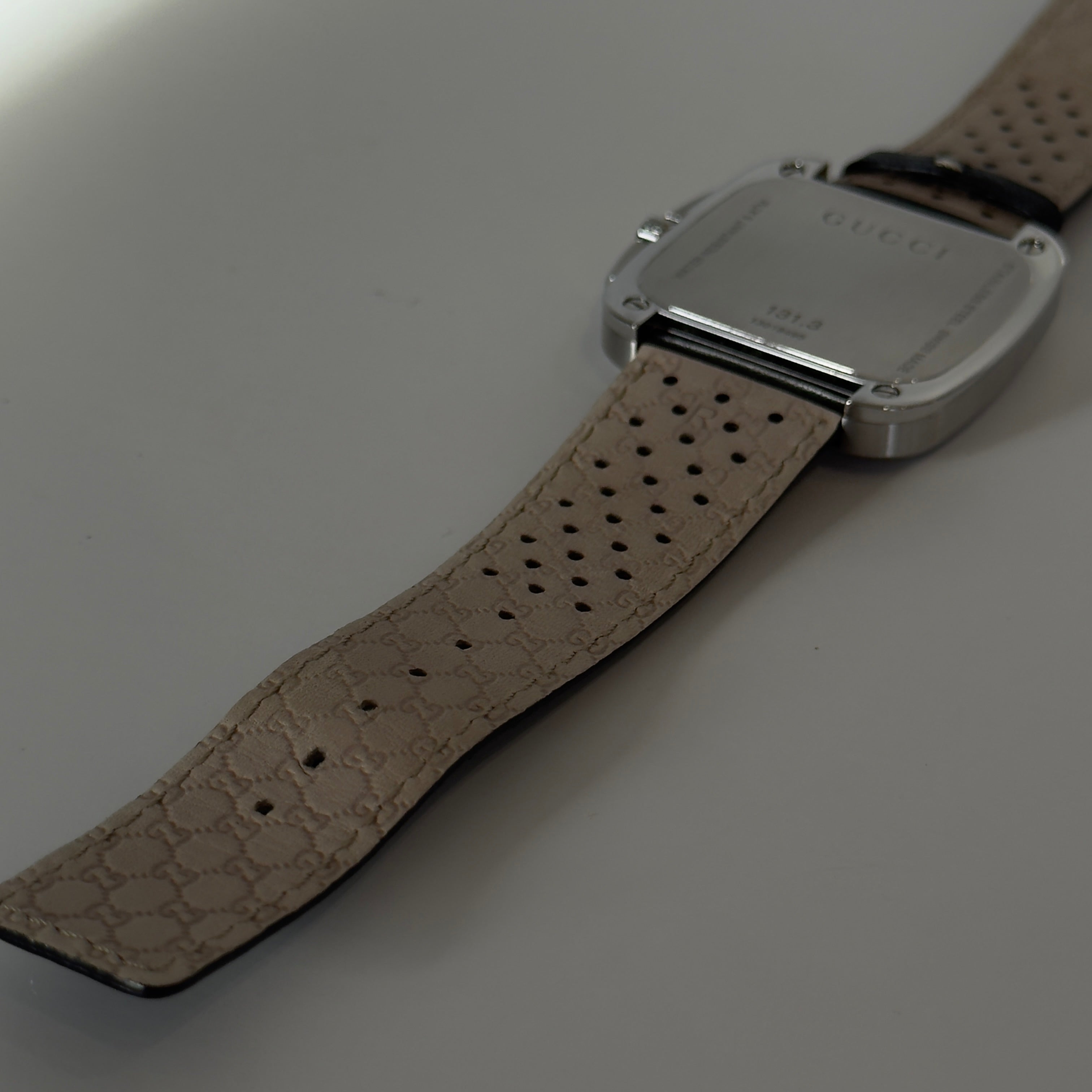 Gucci 131.3 Coupe Watch. - Queen May