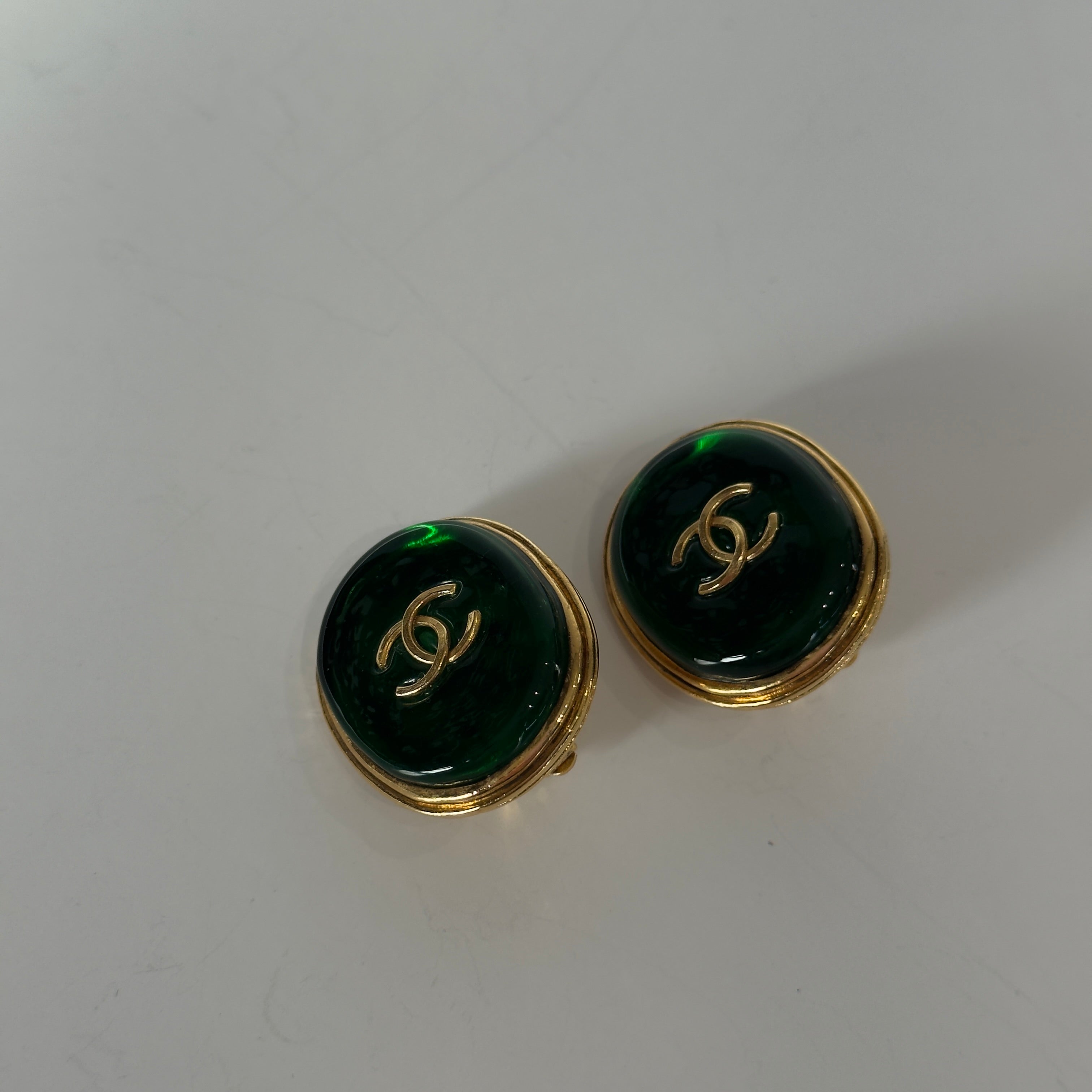 Chanel 1993 Fall CC Gripoix Clip on Earrings - Queen May