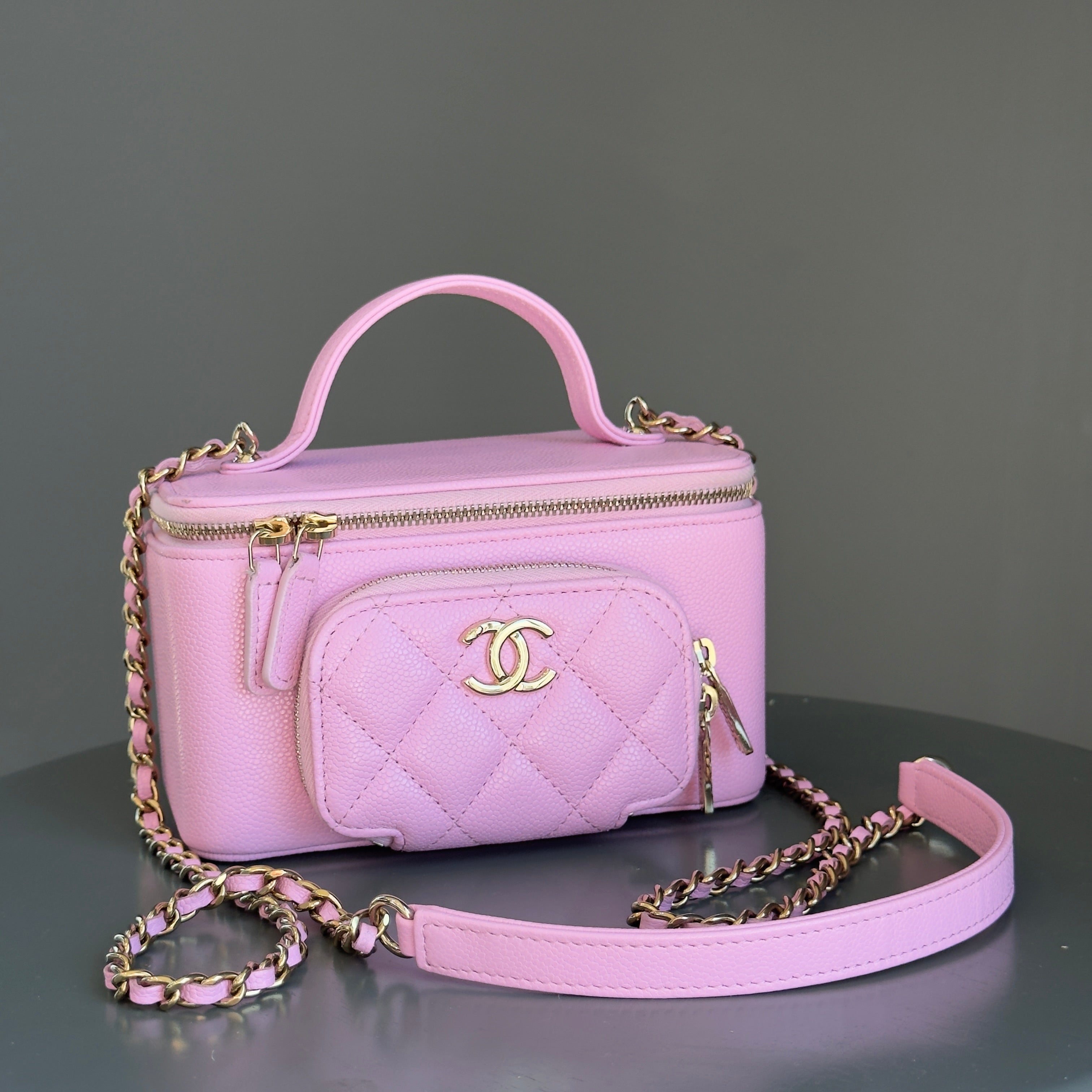 Chanel Business Affinity Top Handle Vanity Case With Chain - Queen May