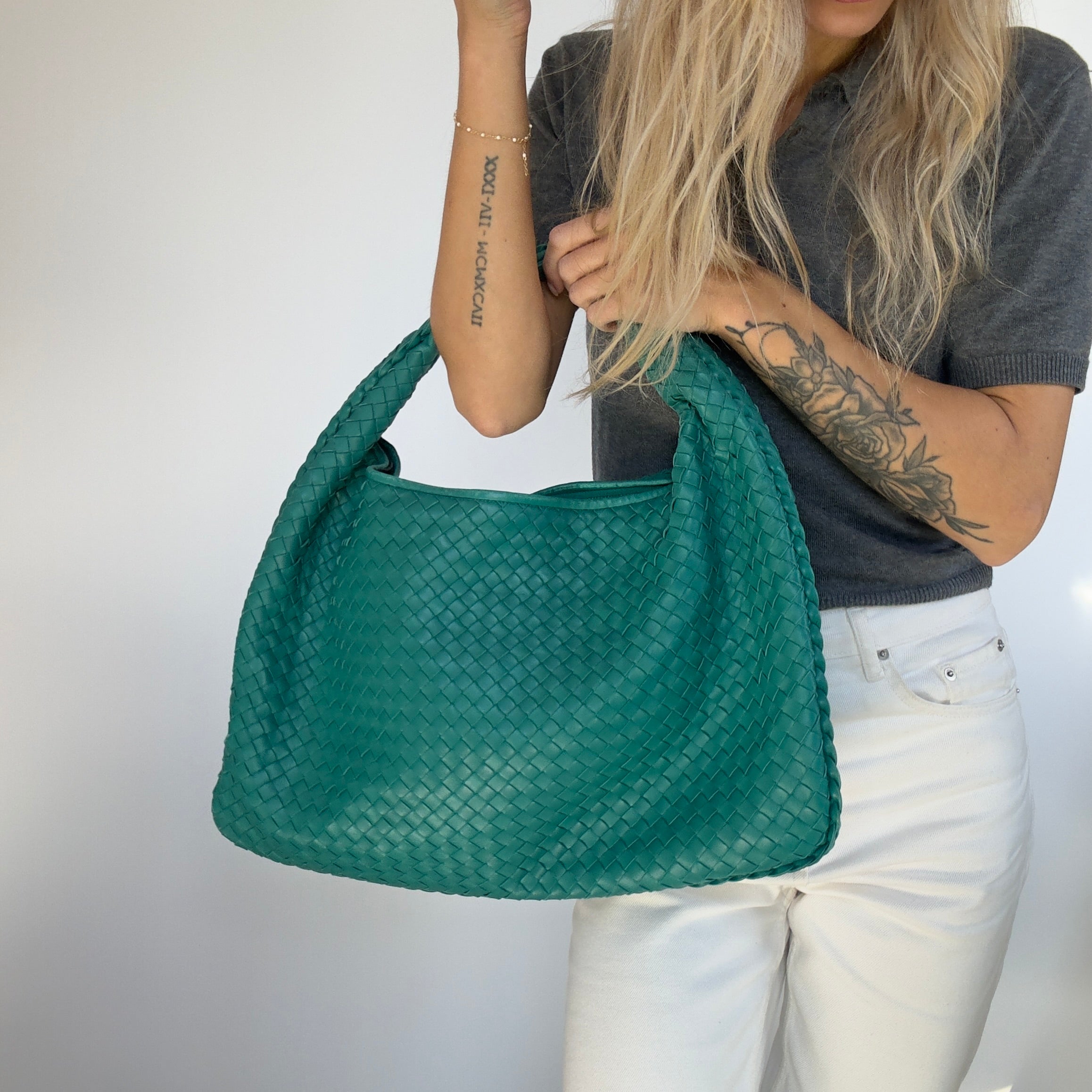 Bottega Veneta Intrecciato Hobo Teal Large - Queen May
