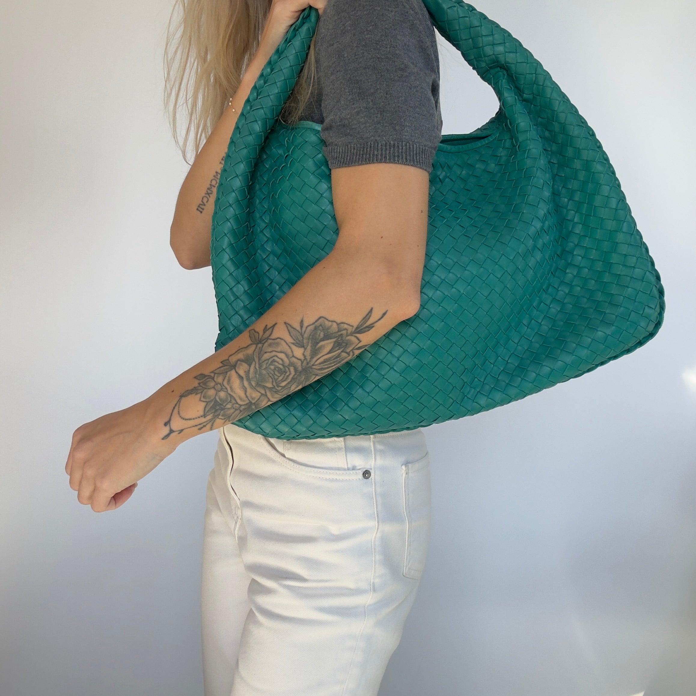 Bottega Veneta Intrecciato Hobo Teal Large - Queen May
