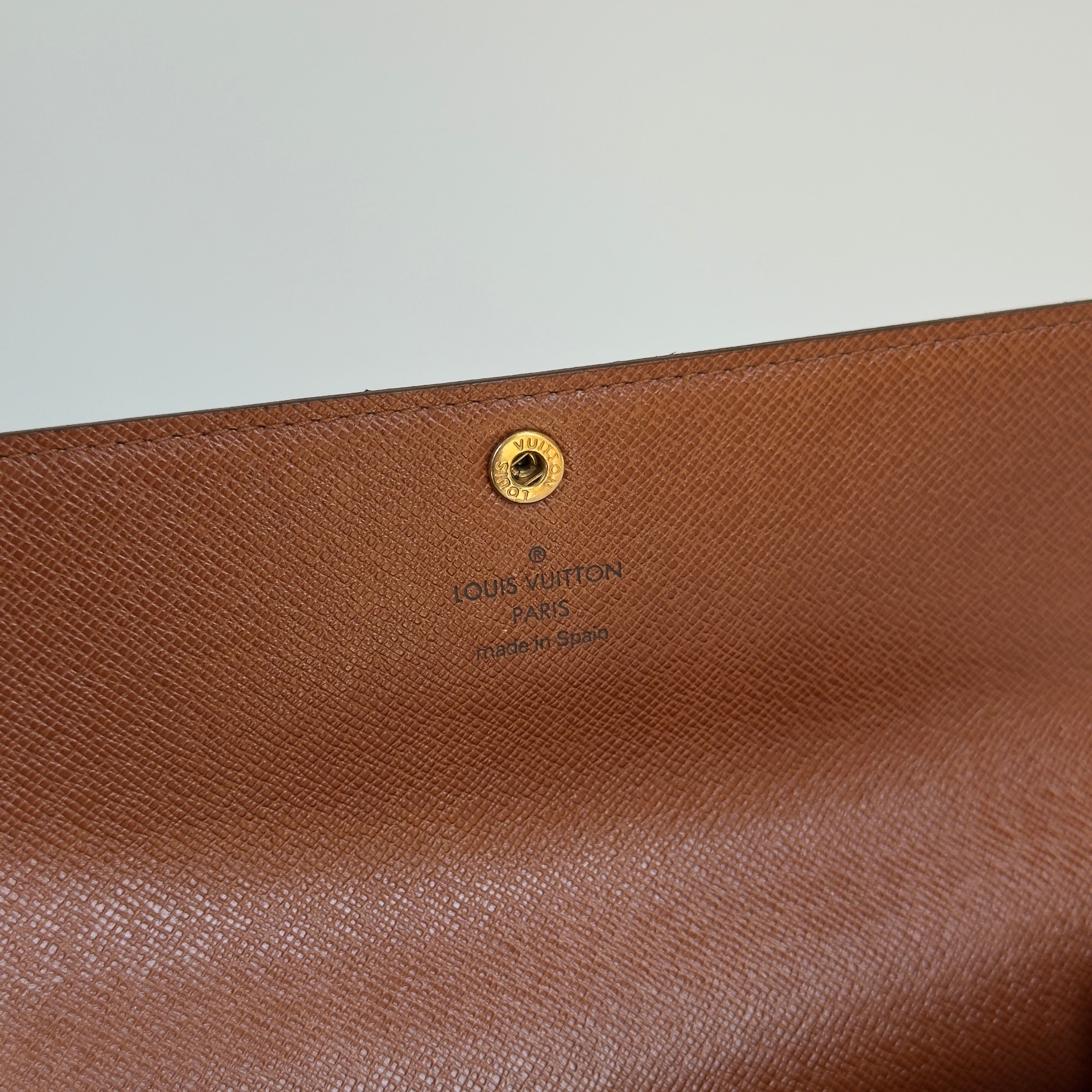 Louis Vuitton Monogram Sarah Wallet - Queen May