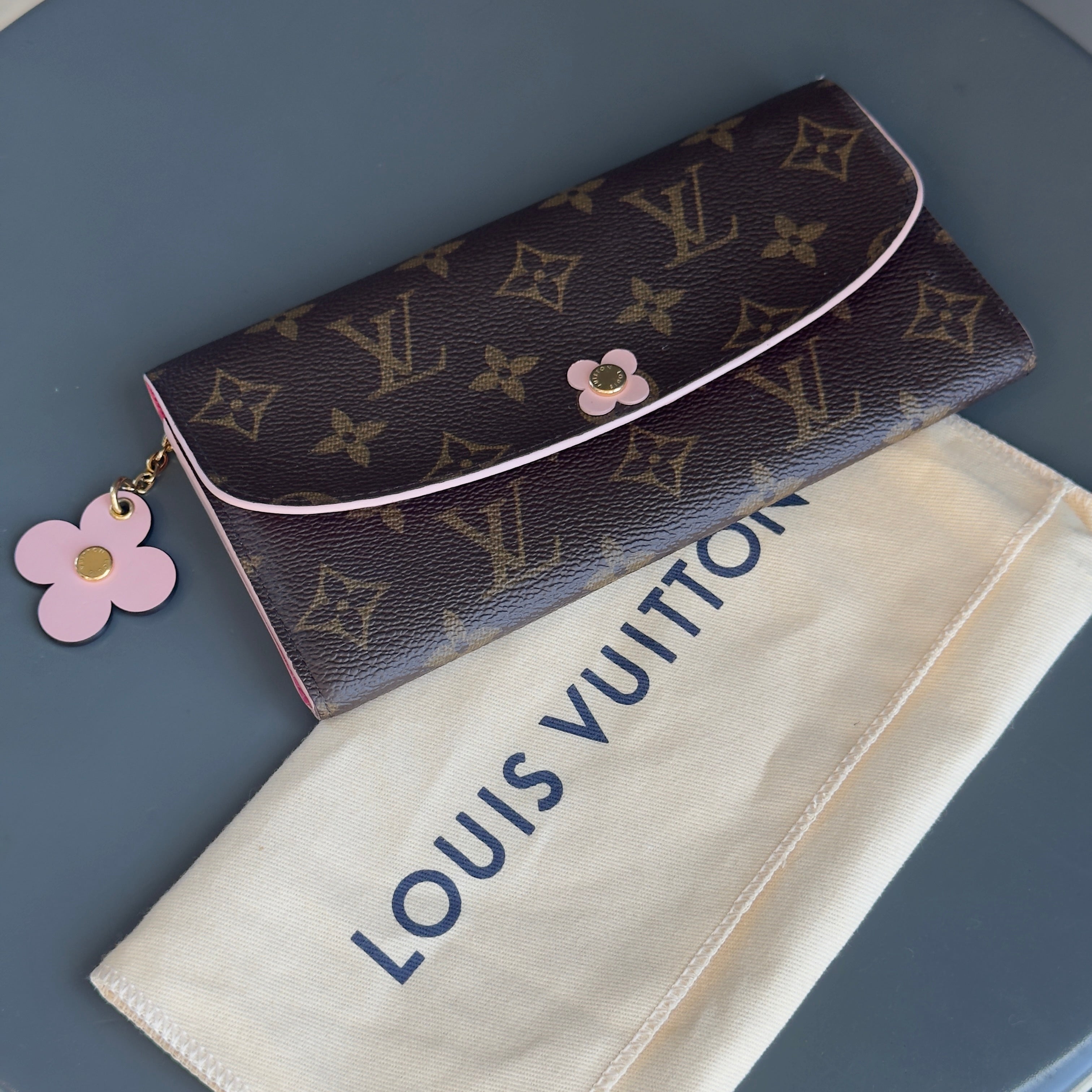 Louis Vuitton Monogram Bloom Flower Emilie Wallet Fuchsia - Queen May