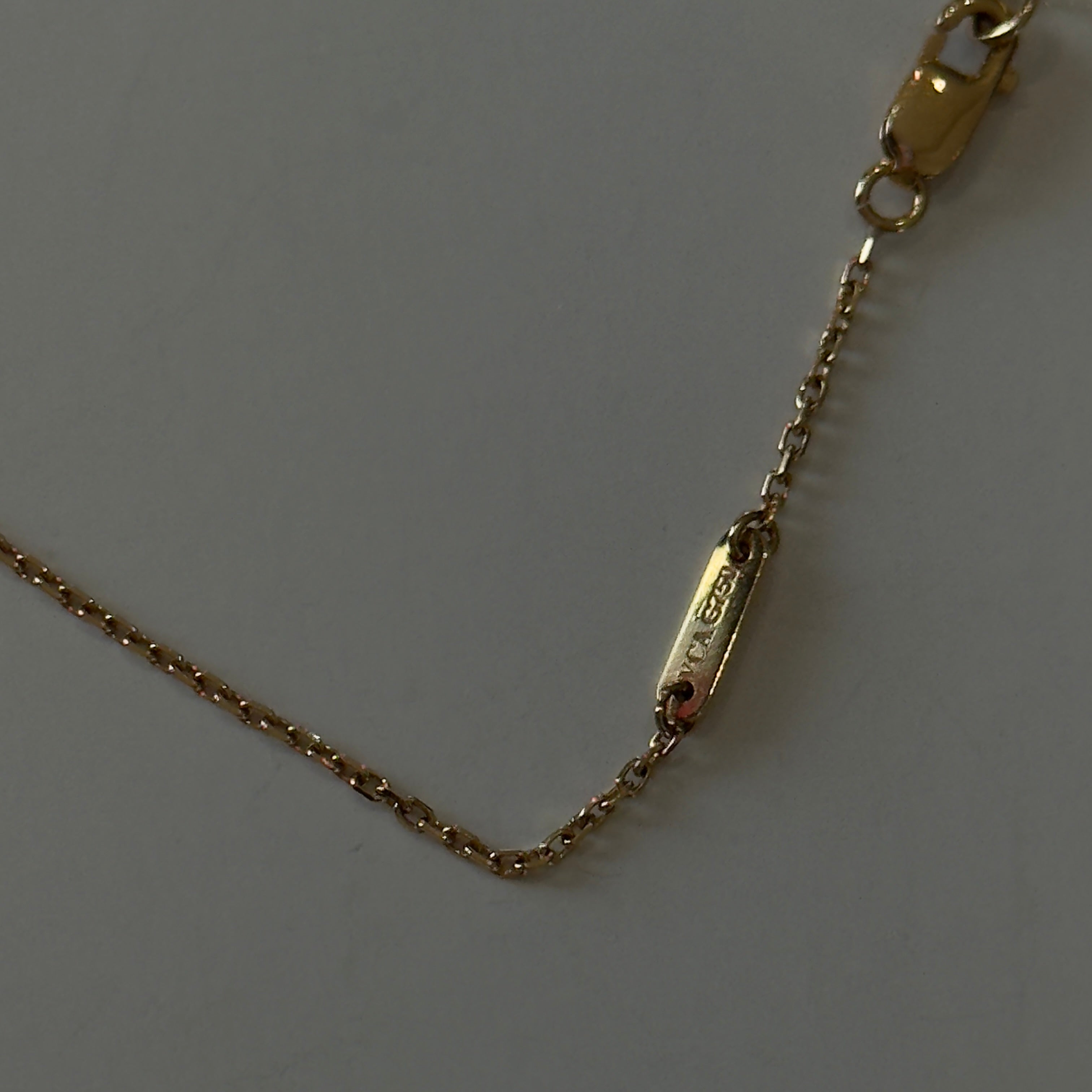 Van Cleef & Arpels Sweet Carnelian Alhambra Pendant 18k rose gold - Queen May