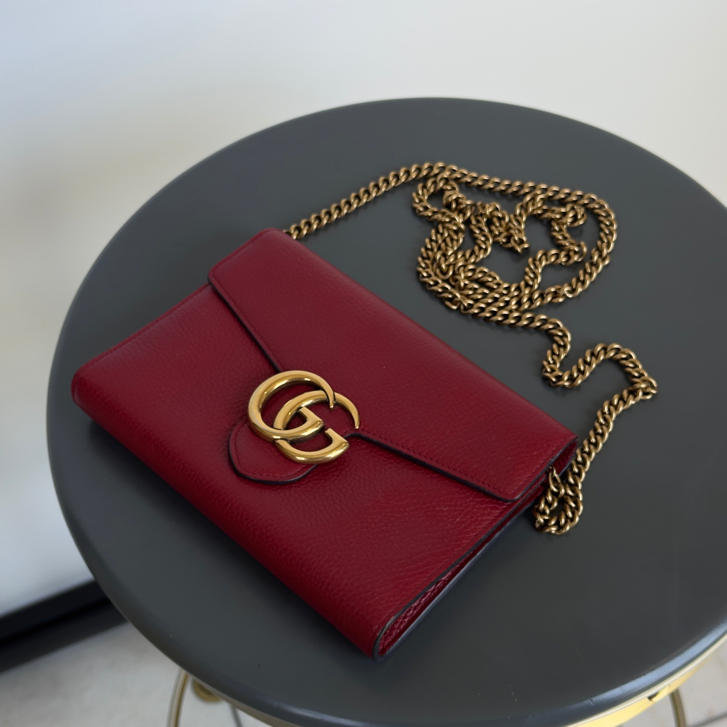 Gucci GG Marmont Chain Wallet Red - Queen May