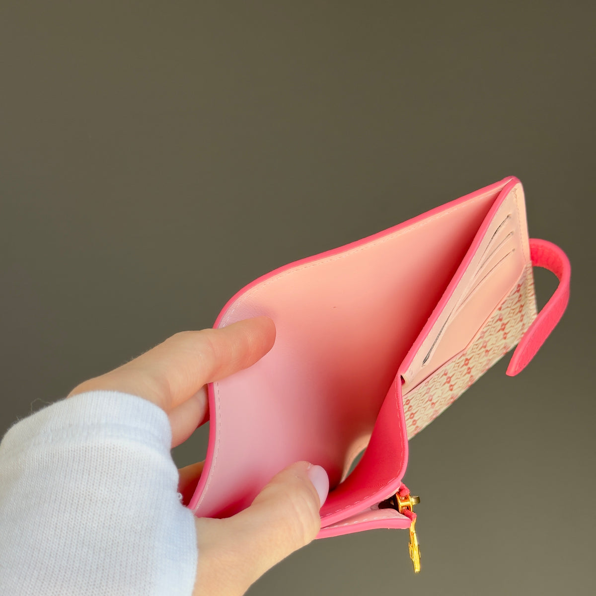 Louis Vuitton Vertical Compact Wallet - Queen May