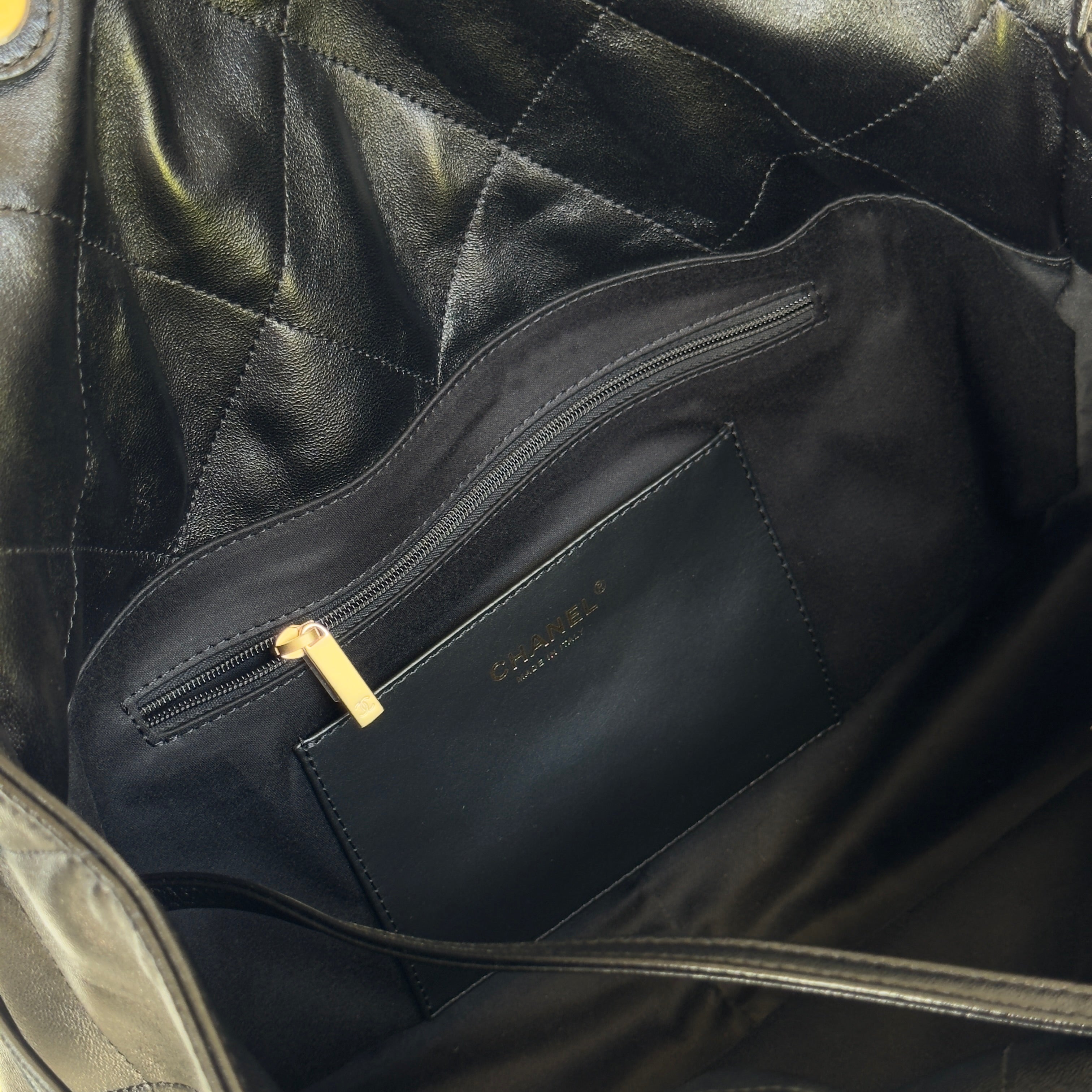 Chanel 2025 CC Shopping Bag Black Lambskin Leather - Queen May