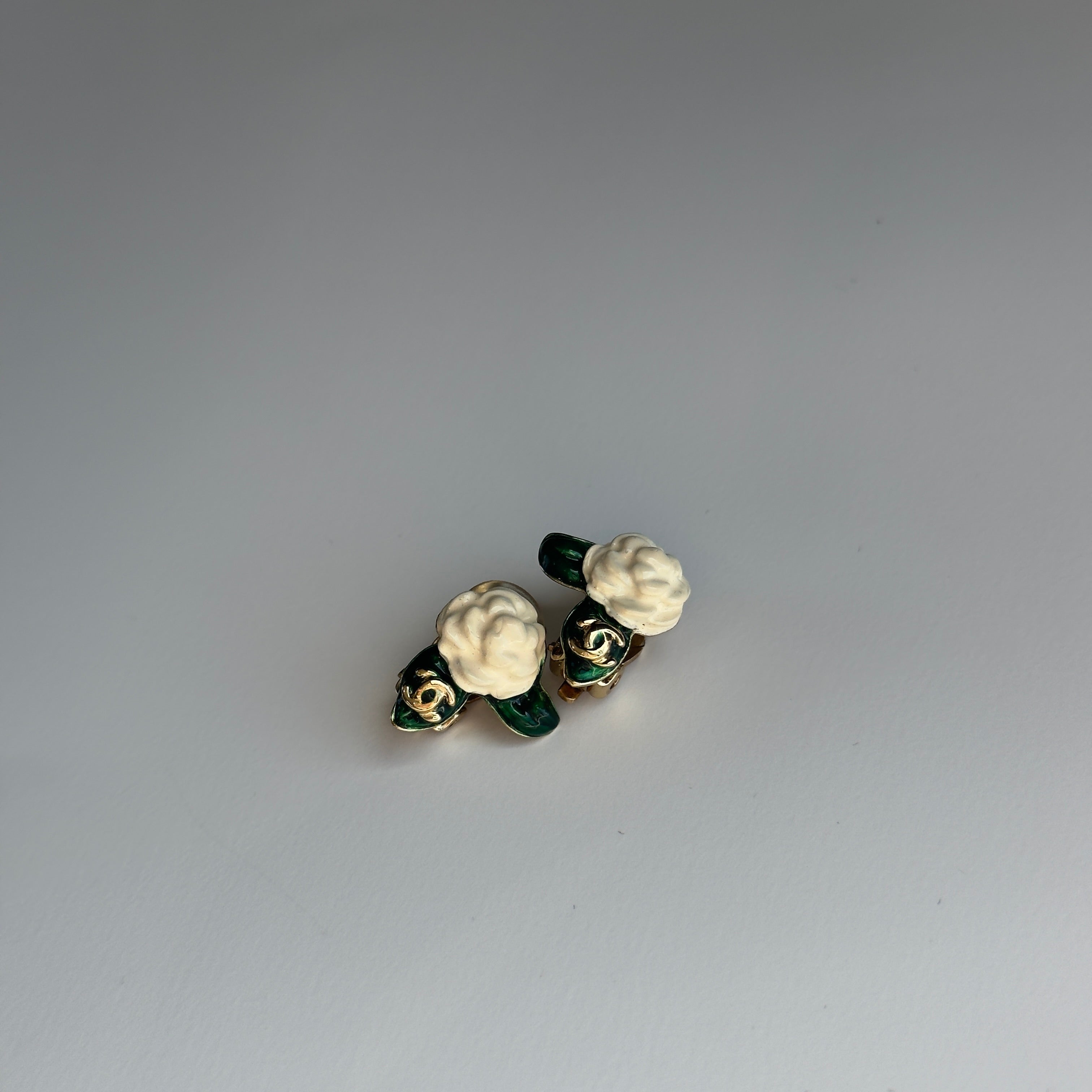 Chanel 2004 Fall Camelia Clip-on Earrings - Queen May
