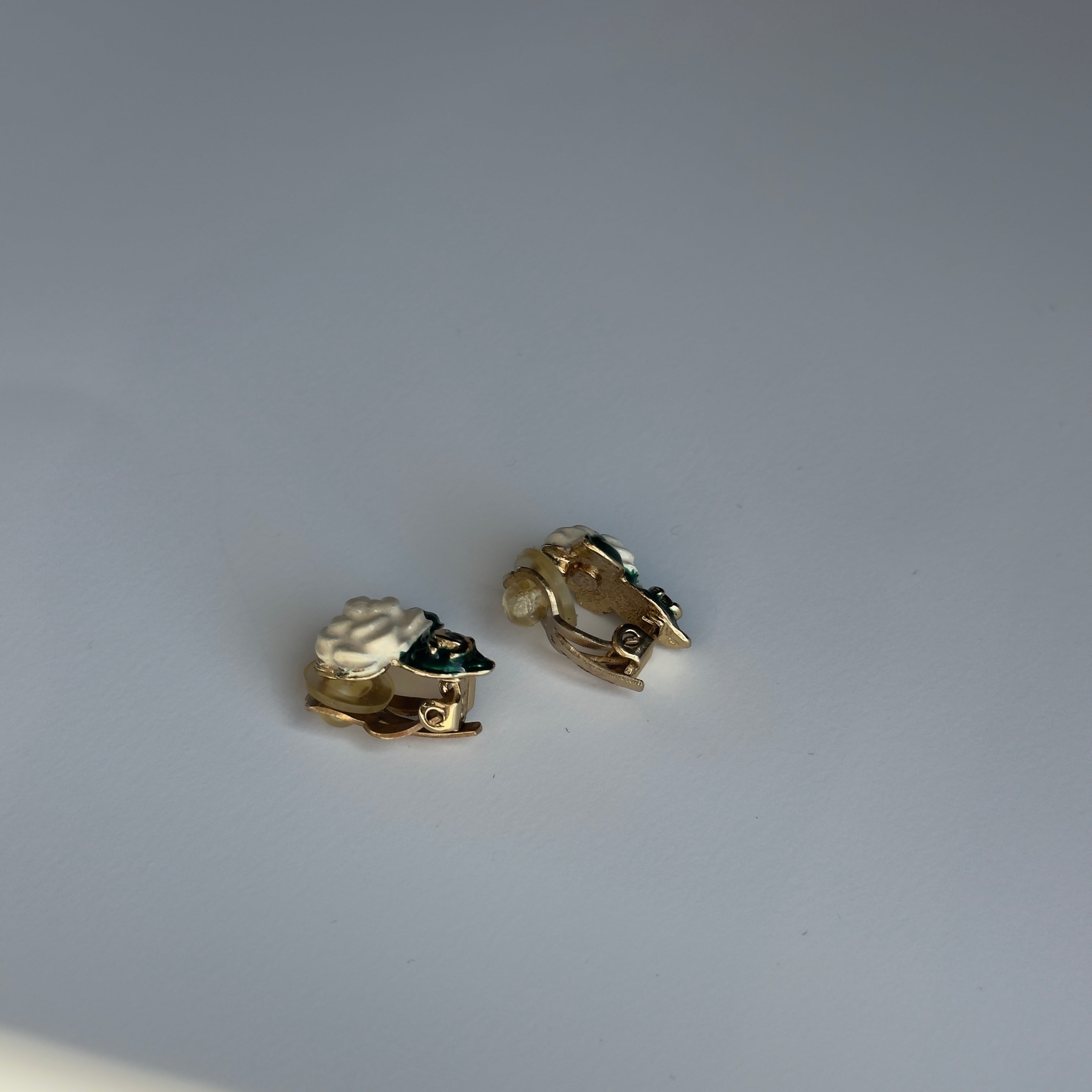 Chanel 2004 Fall Camelia Clip-on Earrings - Queen May