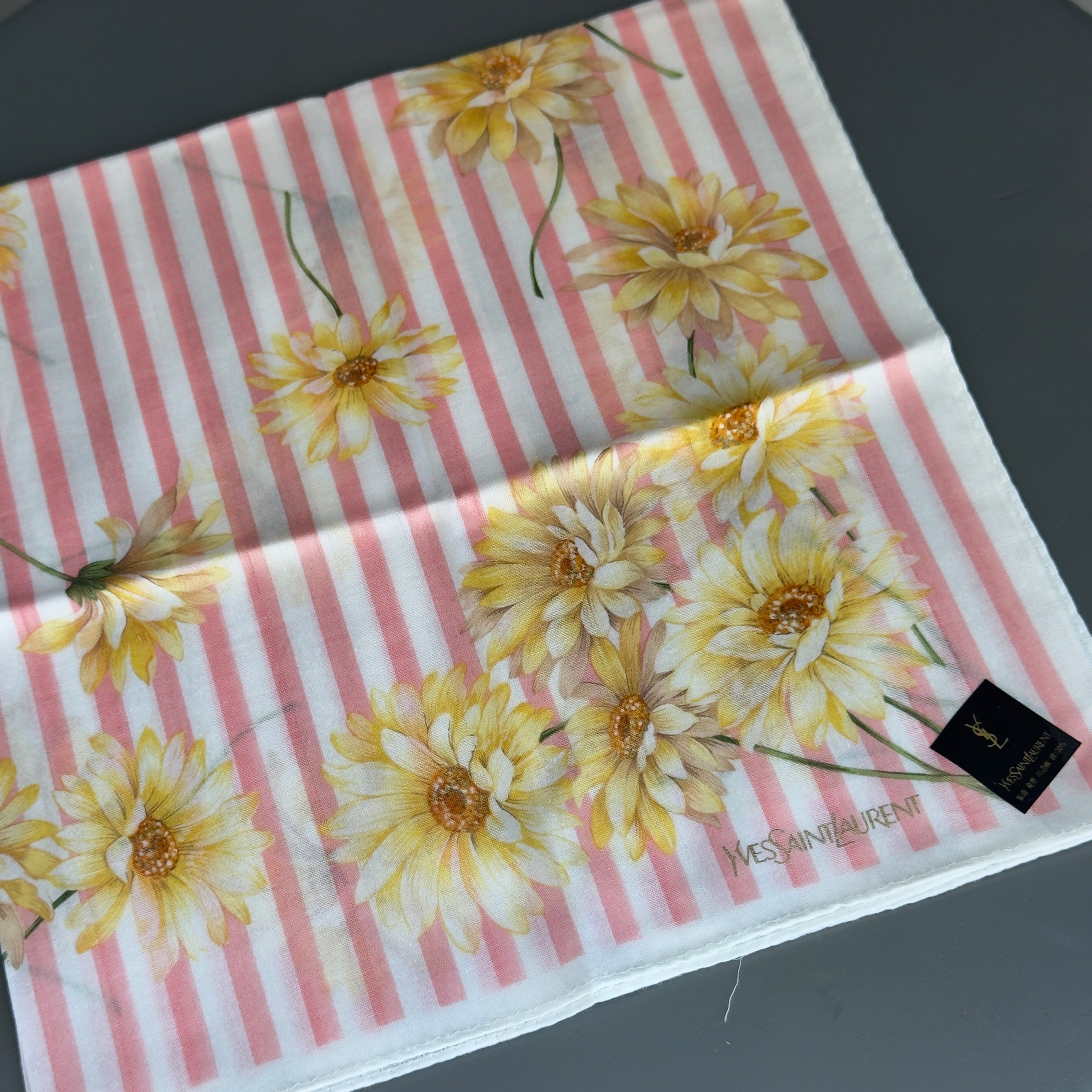 Yves Saint Laurent Bandana - Queen May