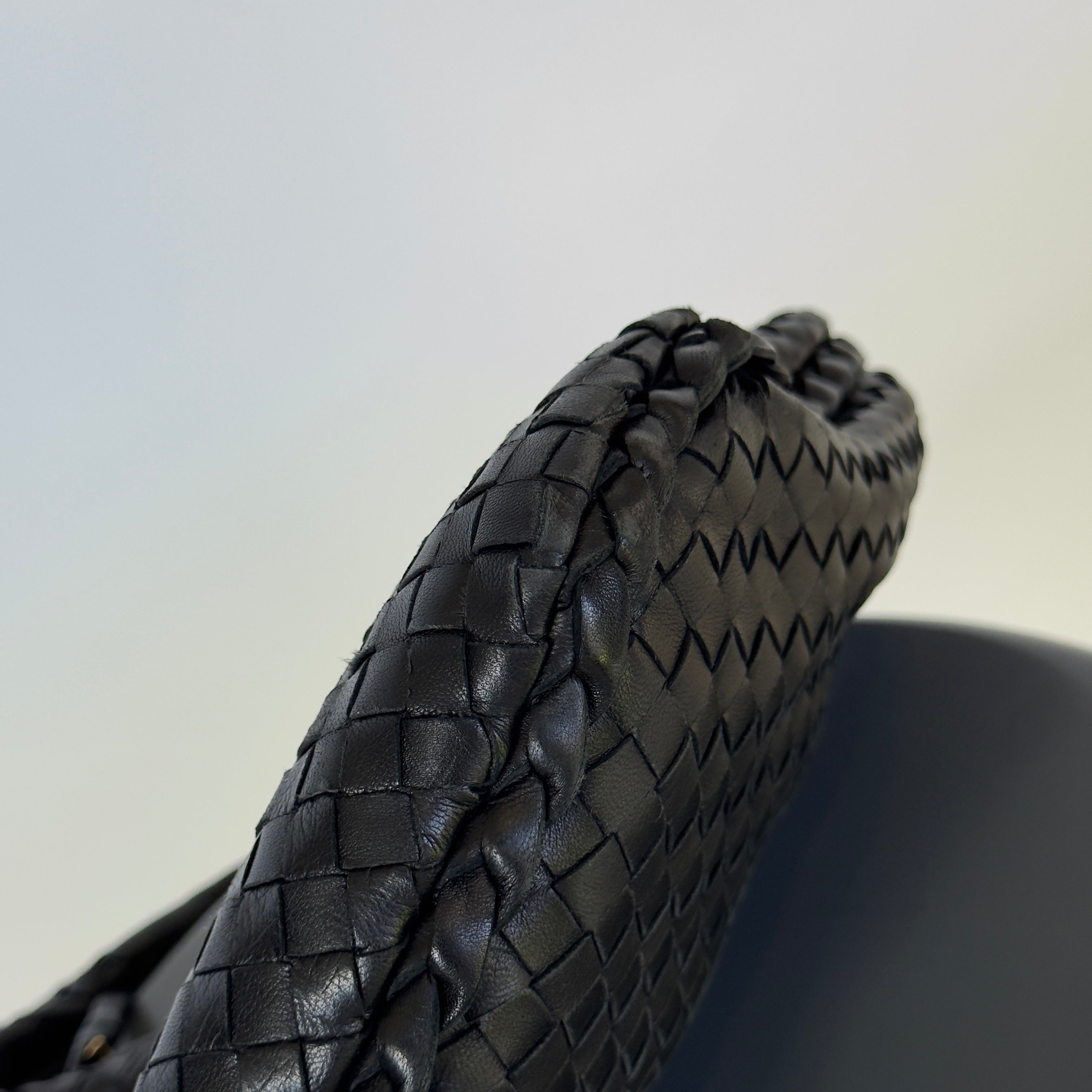 Bottega Veneta Intrecciato Hobo Black - Queen May