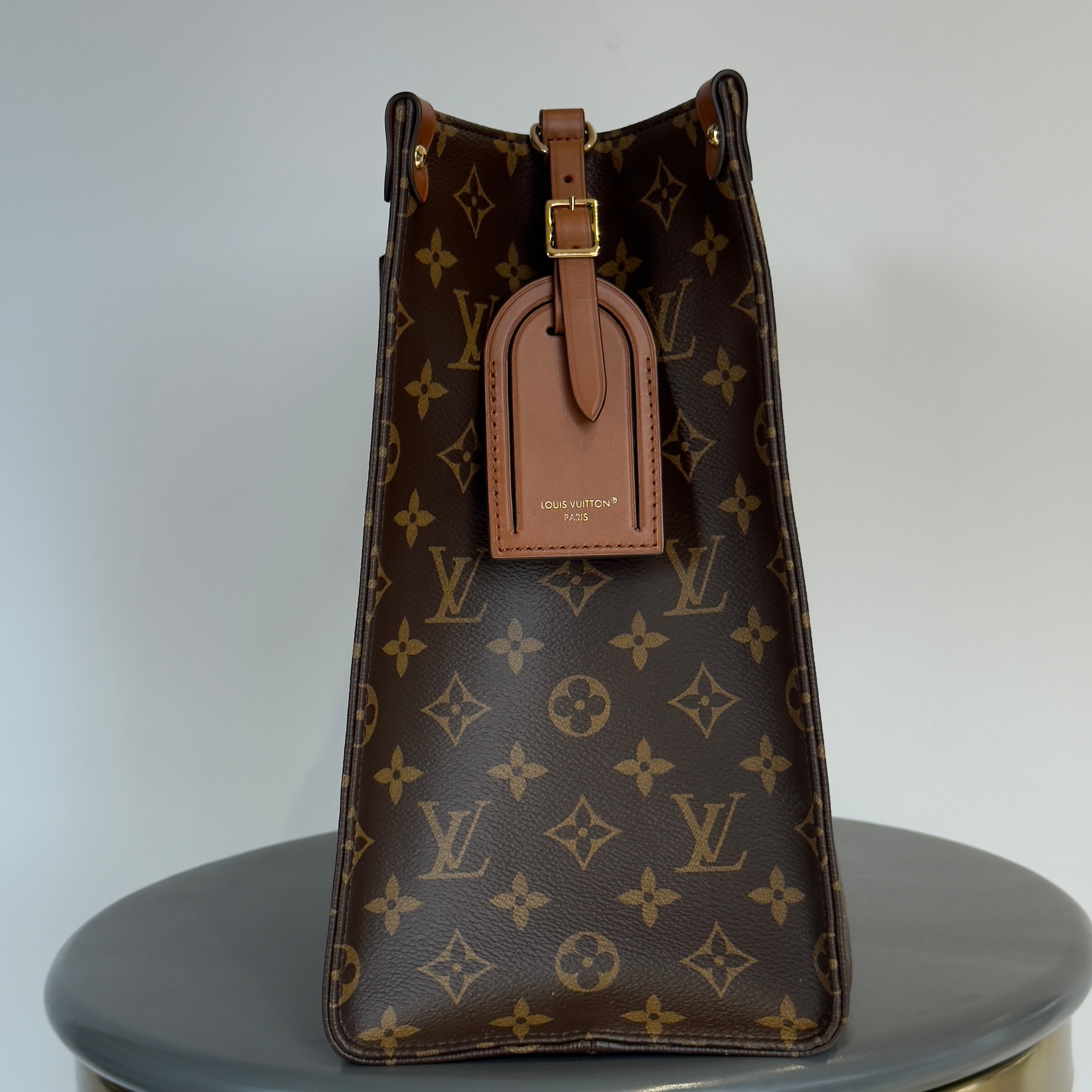 Louis Vuitton Monogram On The Go Organizer - Queen May