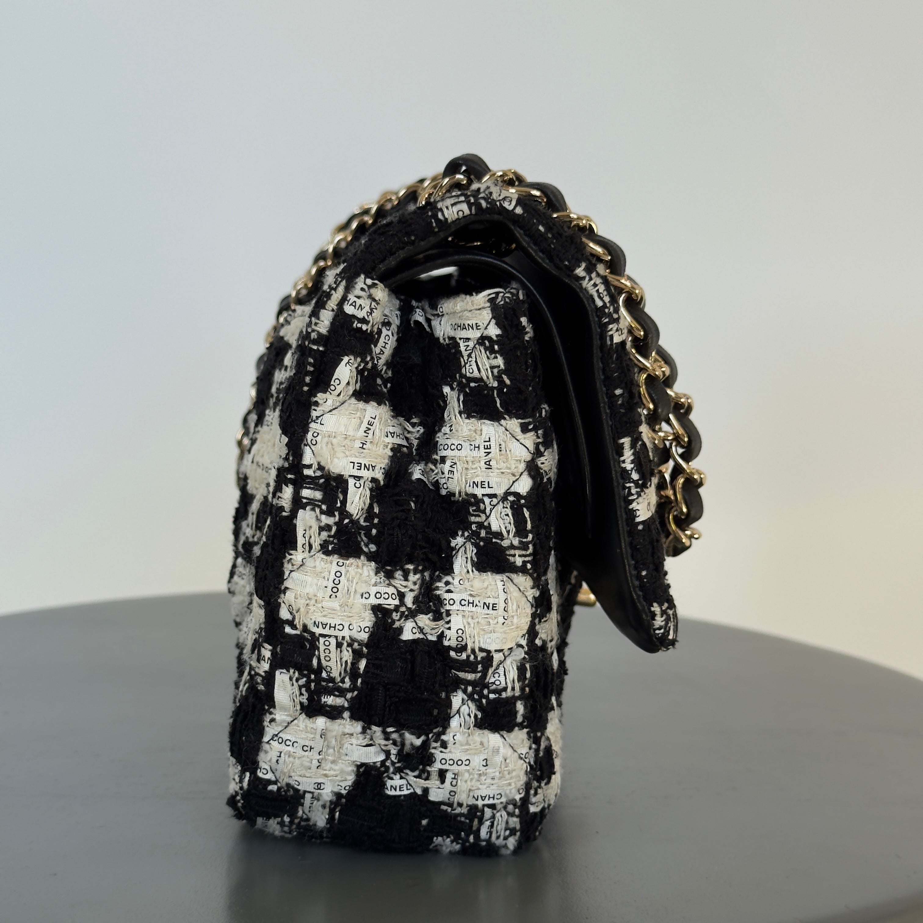 Chanel Classic Double Flap Medium 20S Houndstooth Tweed Light Gold Hardware