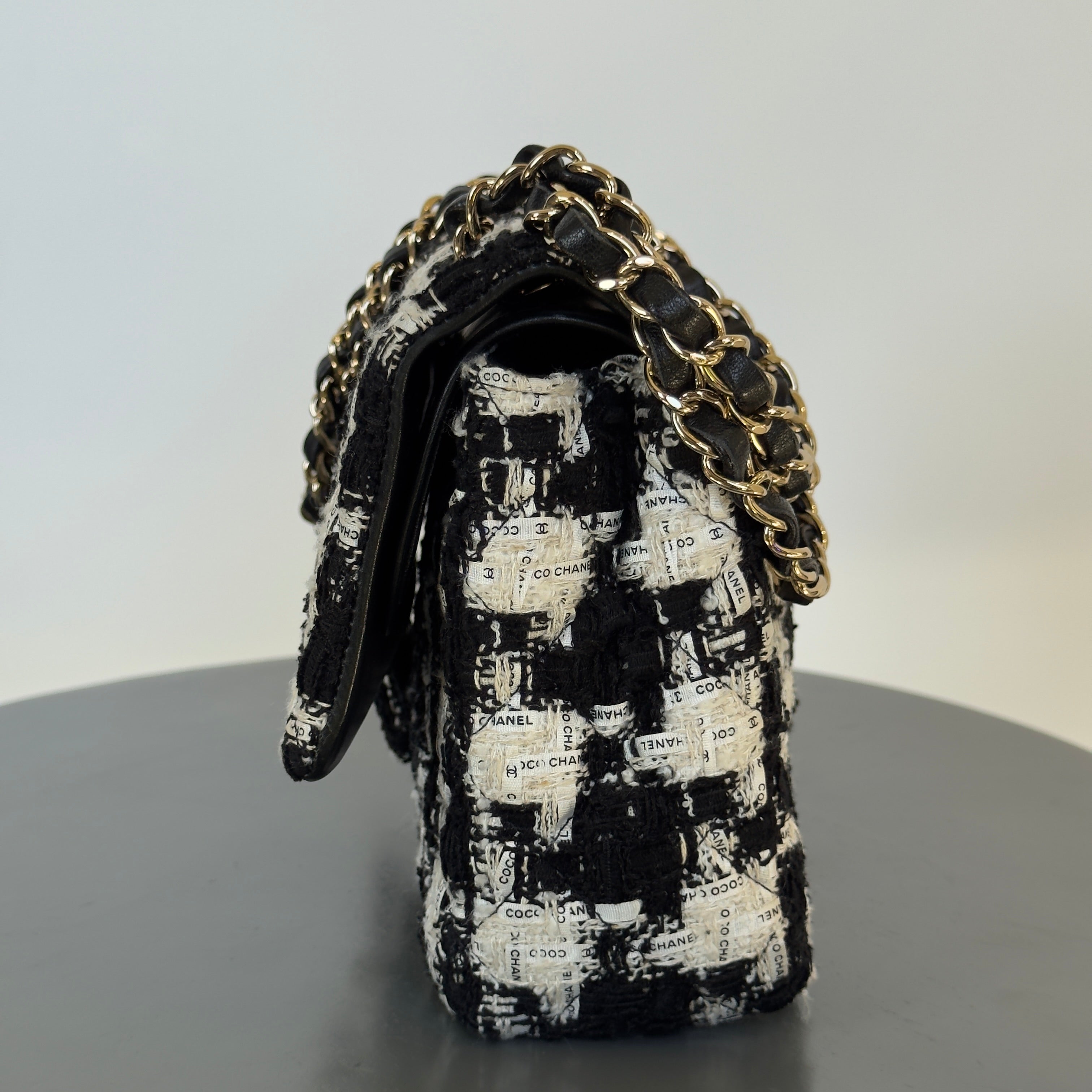 Chanel Classic Double Flap Medium 20S Houndstooth Tweed Light Gold Hardware