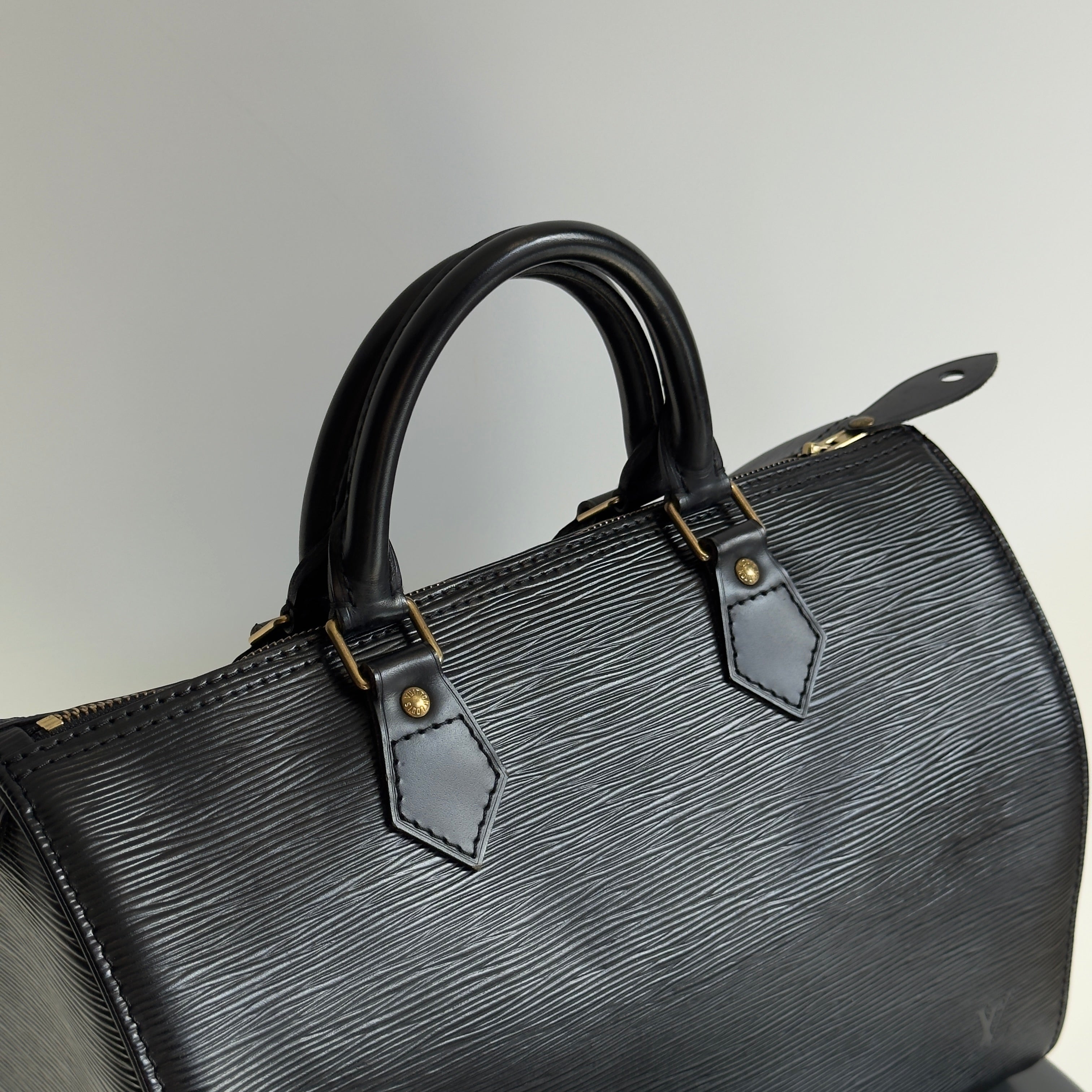 Louis Vuitton Black Epi Speedy 30 - Queen May