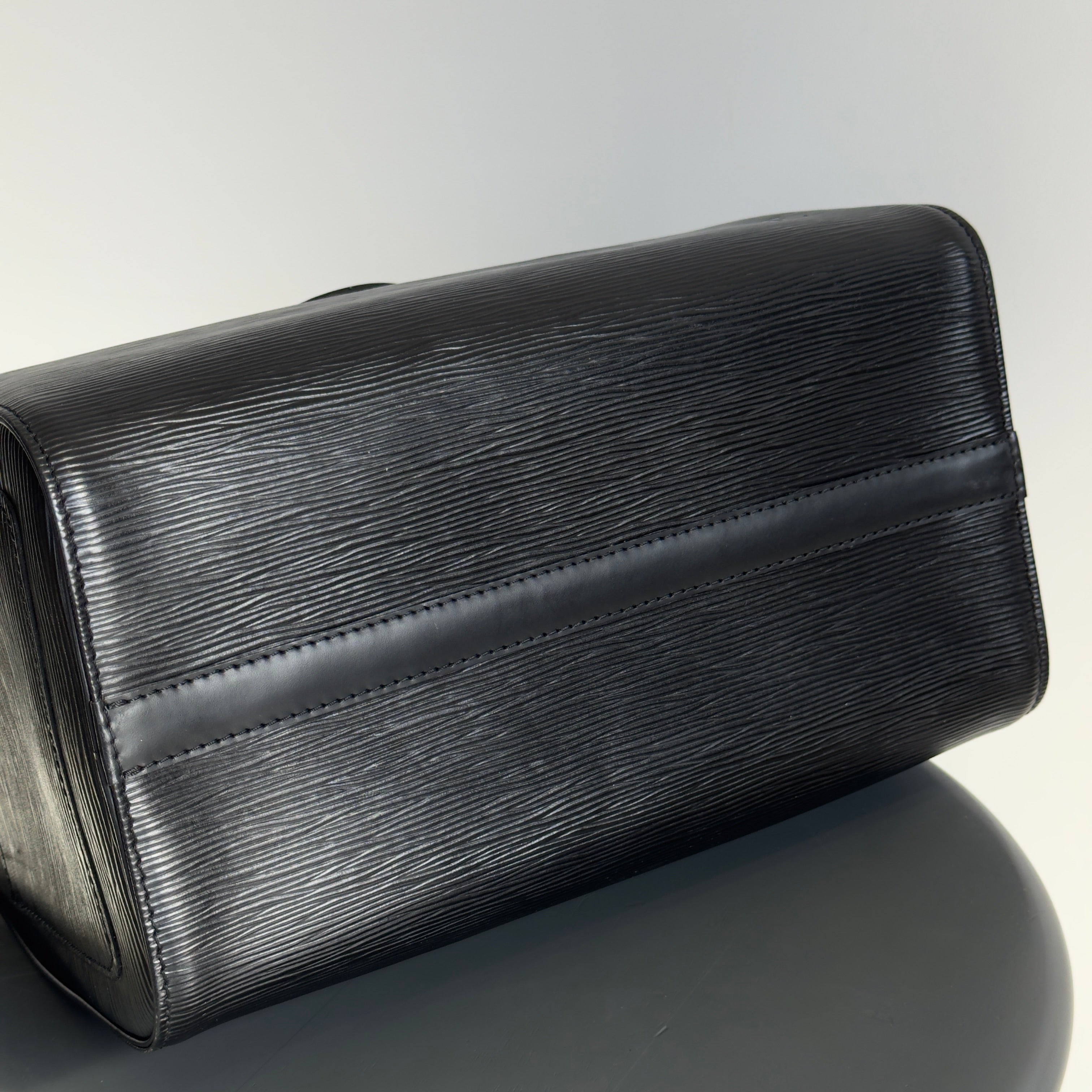 Louis Vuitton Black Epi Speedy 30 - Queen May