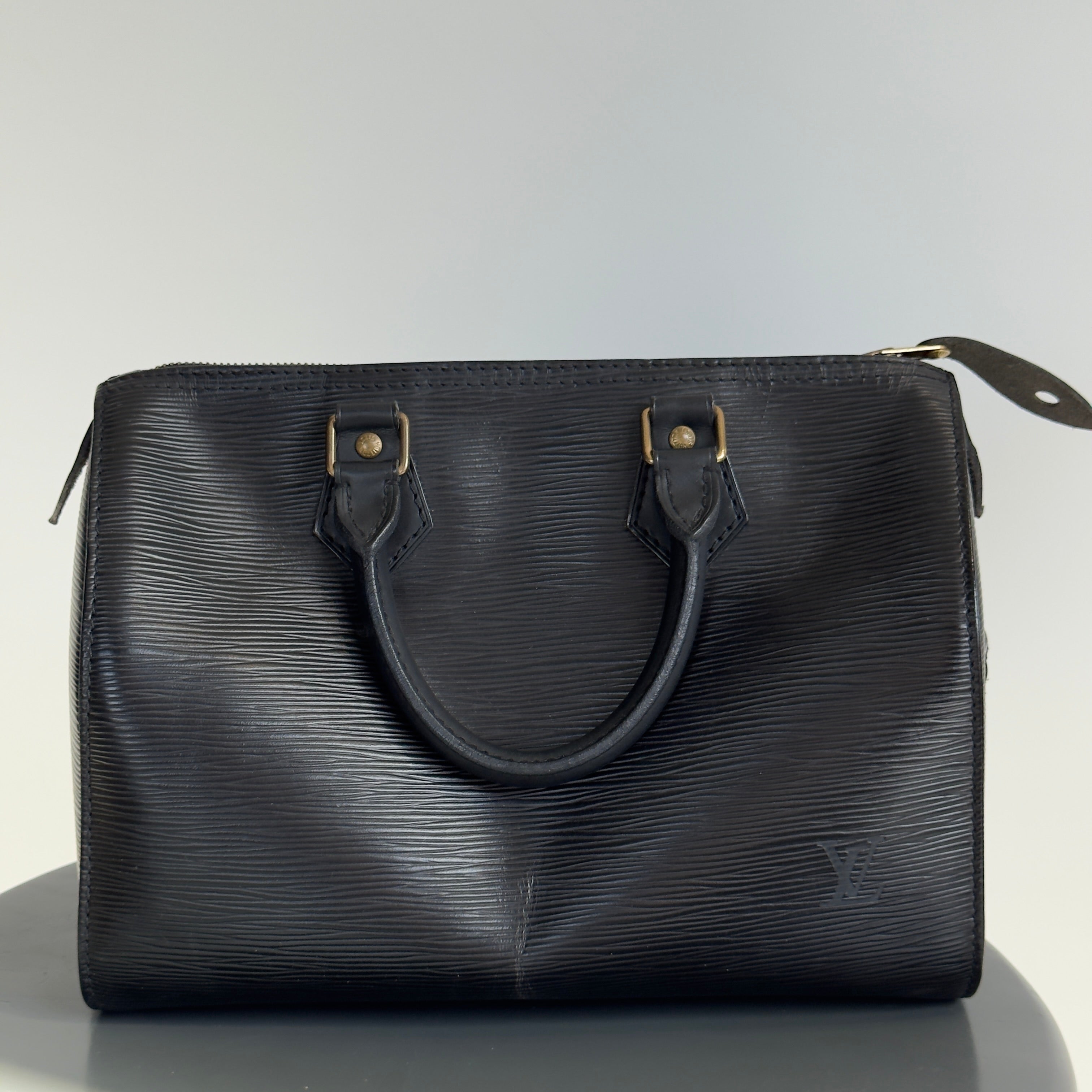 Louis Vuitton Epi Speedy Black 25 - Queen May