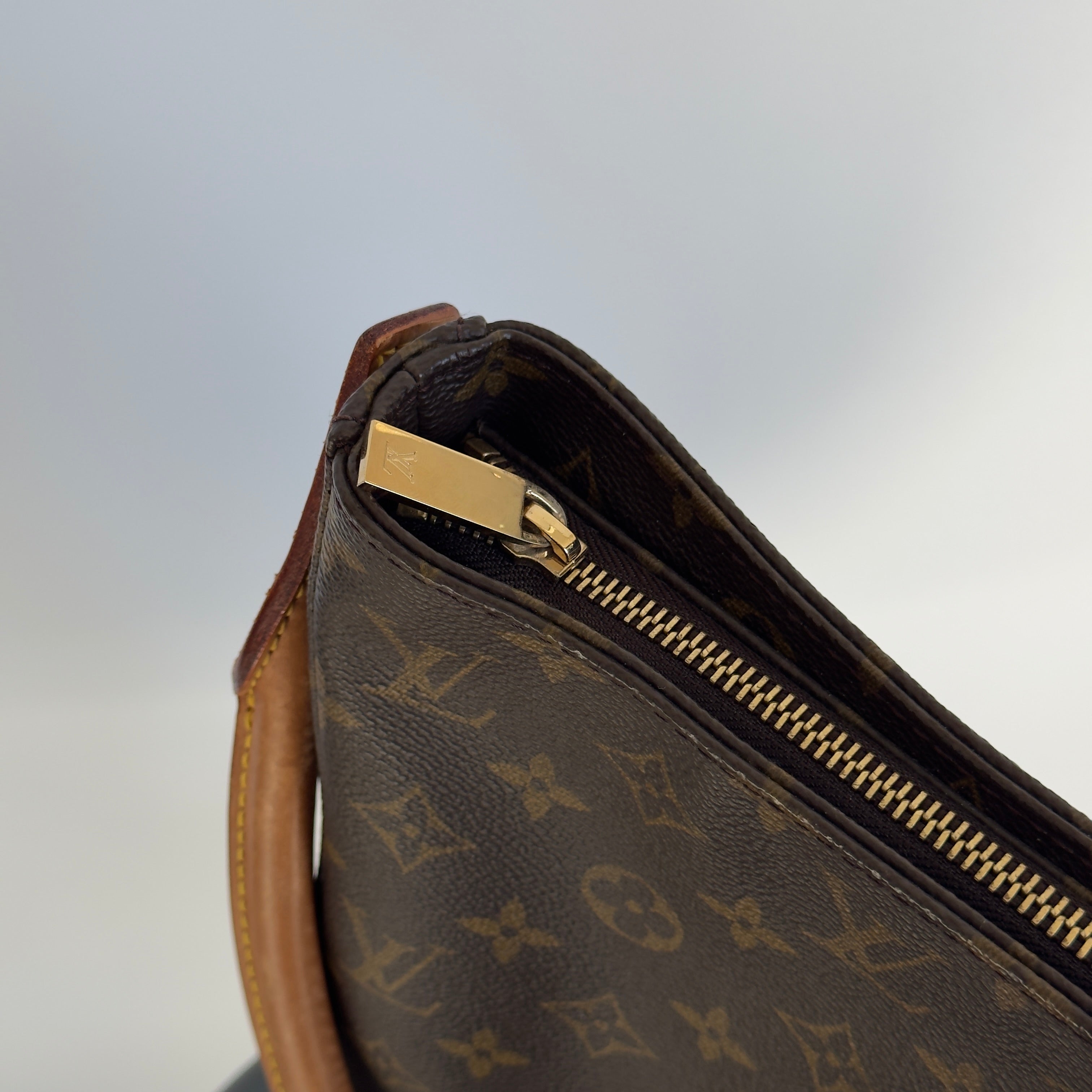 Louis Vuitton Monogram Looping GM - Queen May