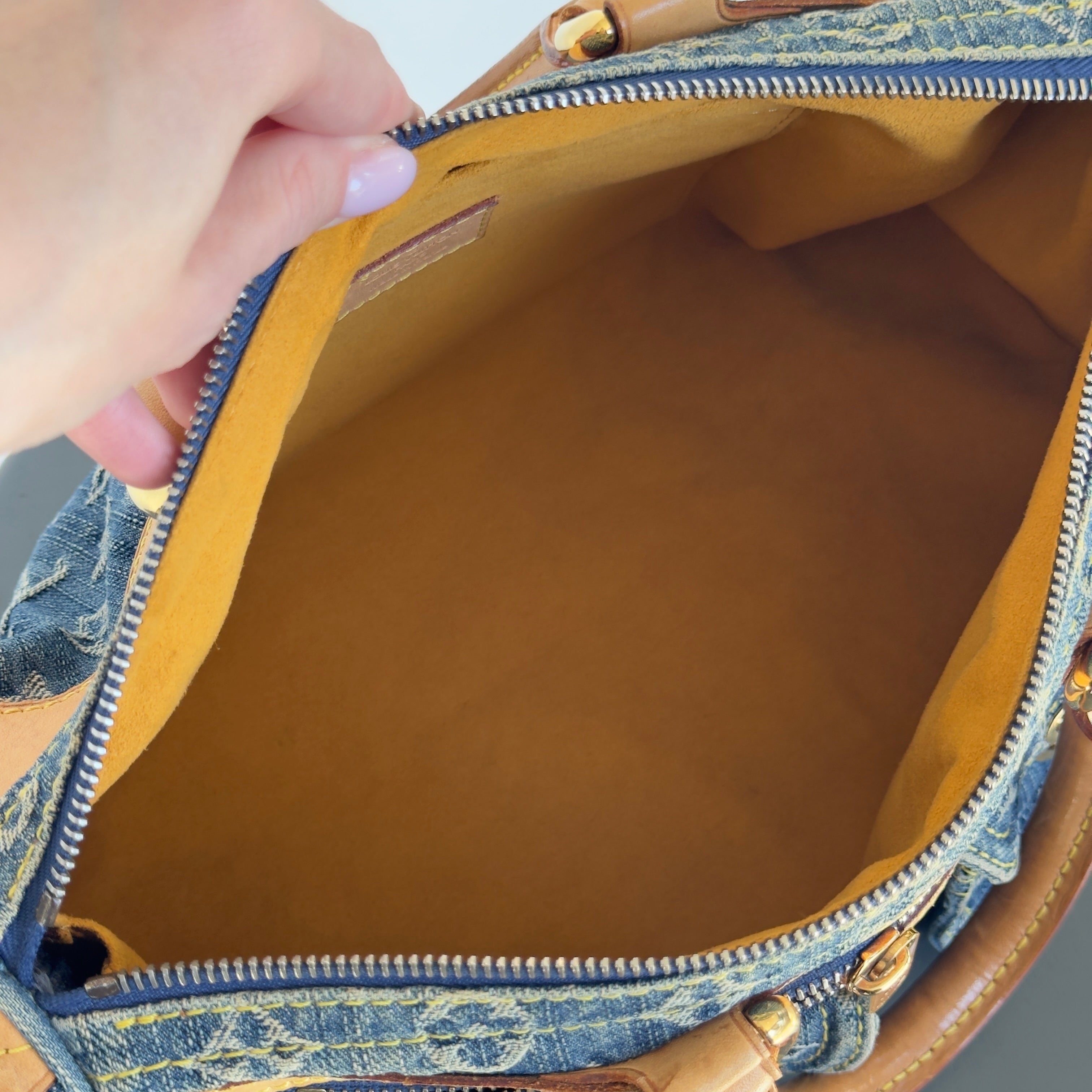 Louis Vuitton Denim Speedy - Queen May