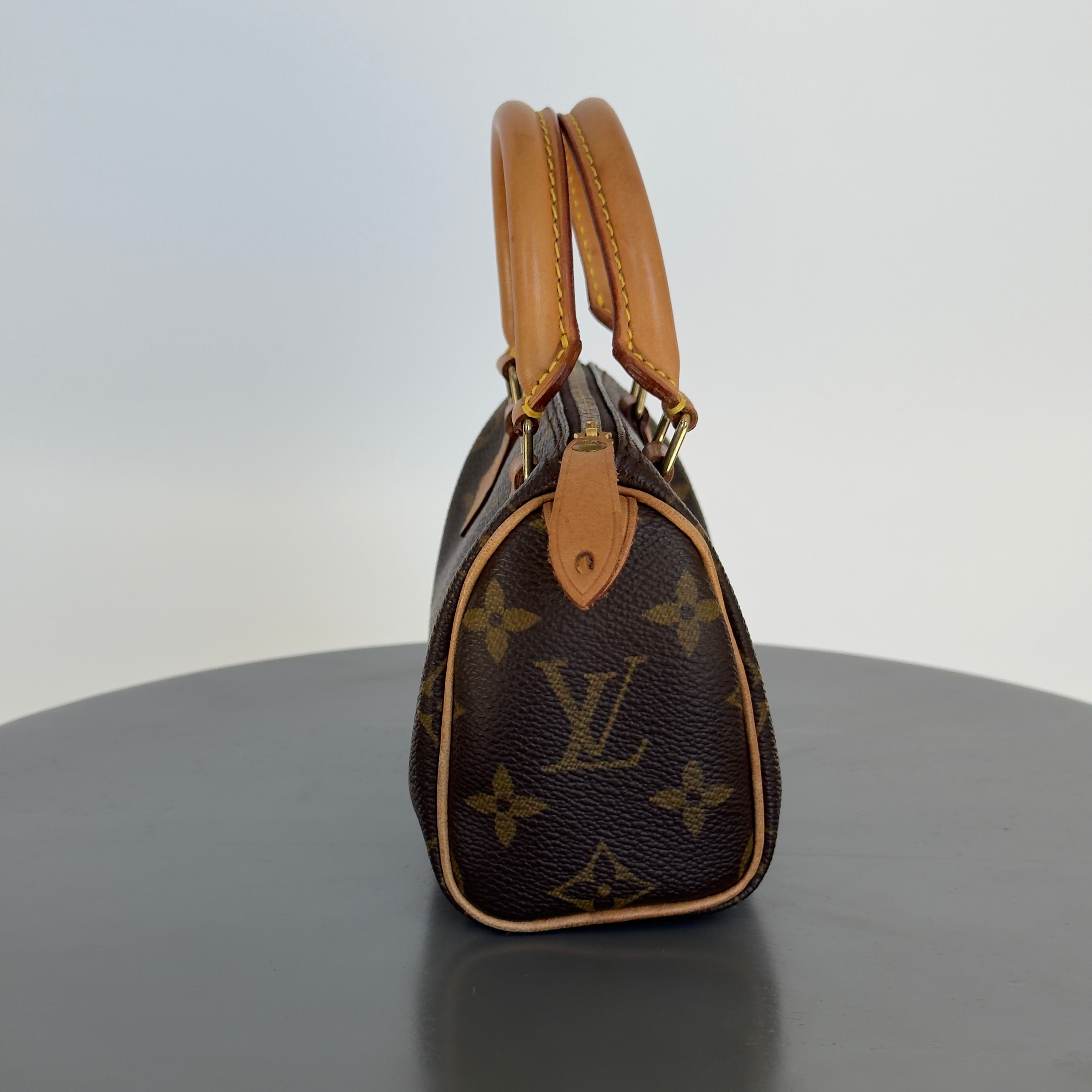 Louis Vuitton Monogram Mini Speedy With Strap - Queen May