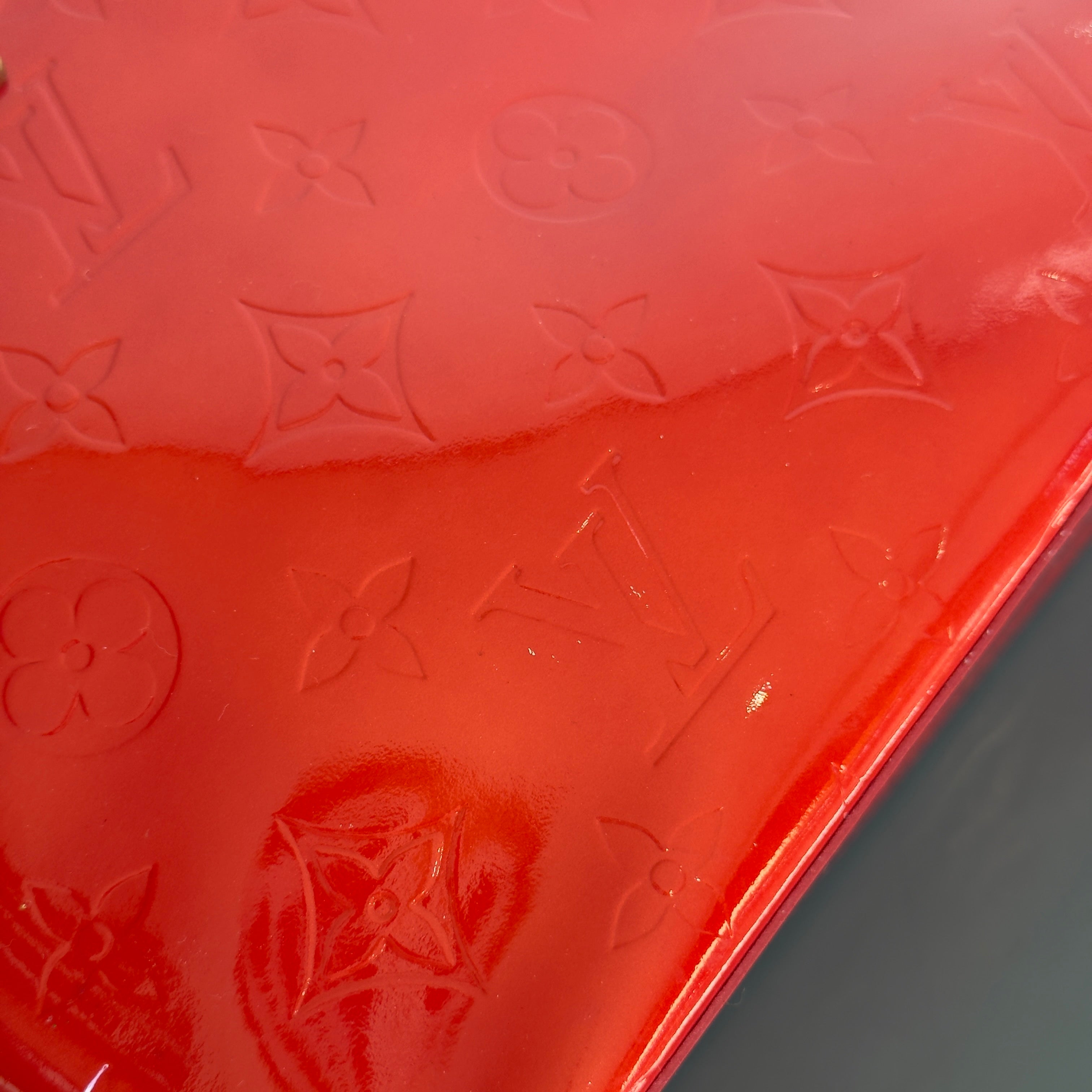 Louis Vuitton Vernis Reade Red - Queen May