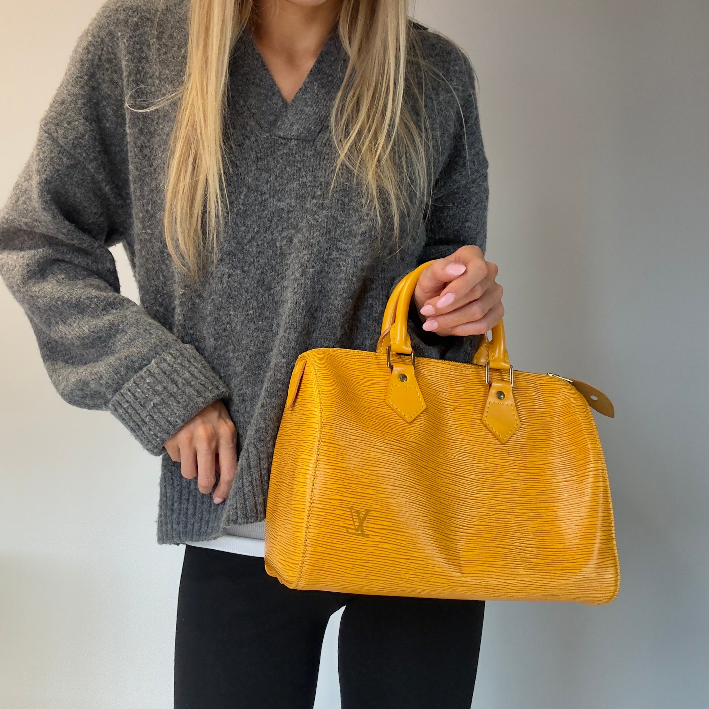 Louis Vuitton Epi Leather Speedy 25 - Queen May