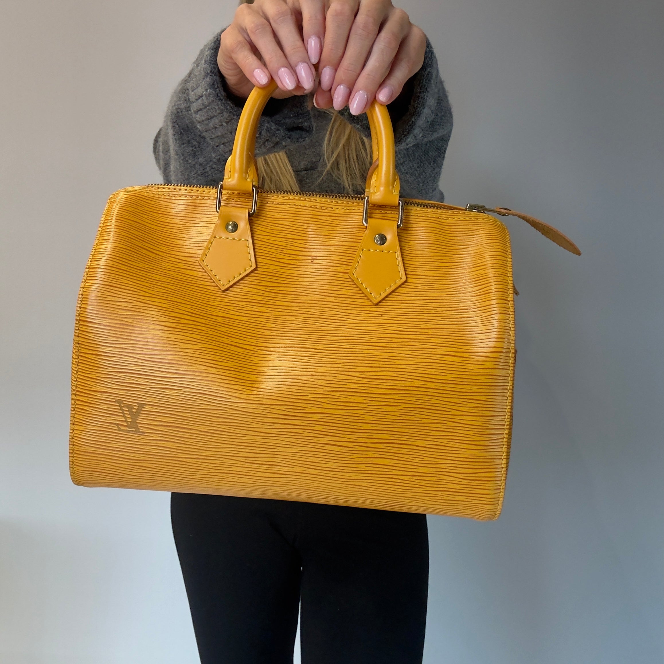 Louis Vuitton Epi Leather Speedy 25 - Queen May