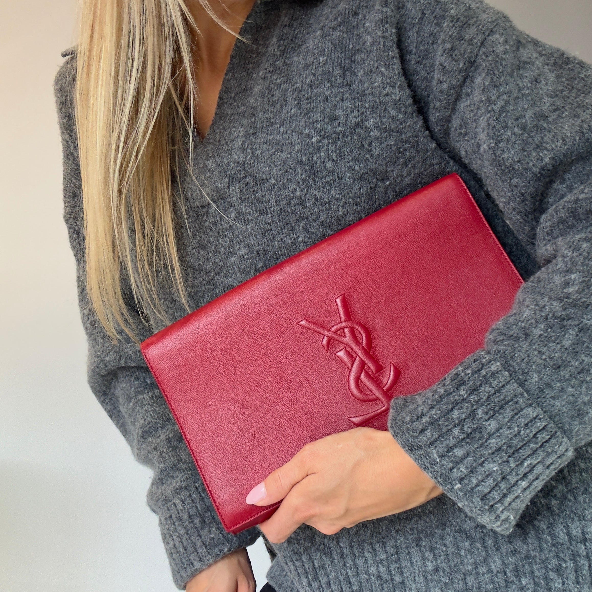Yves Saint Laurent Belle De Jour Clutch Red - Queen May