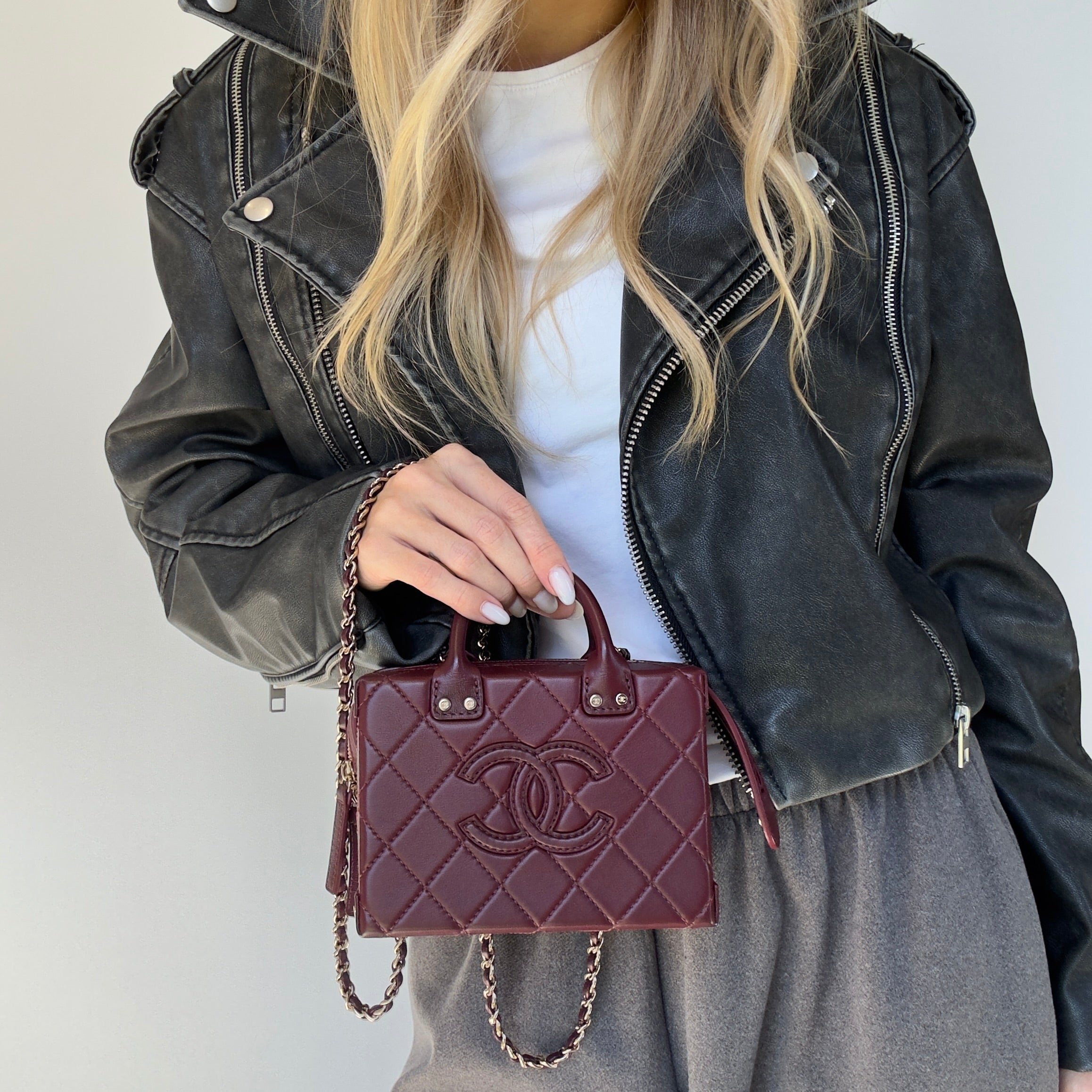 Chanel Quilted CC Vanity Case - Queen May