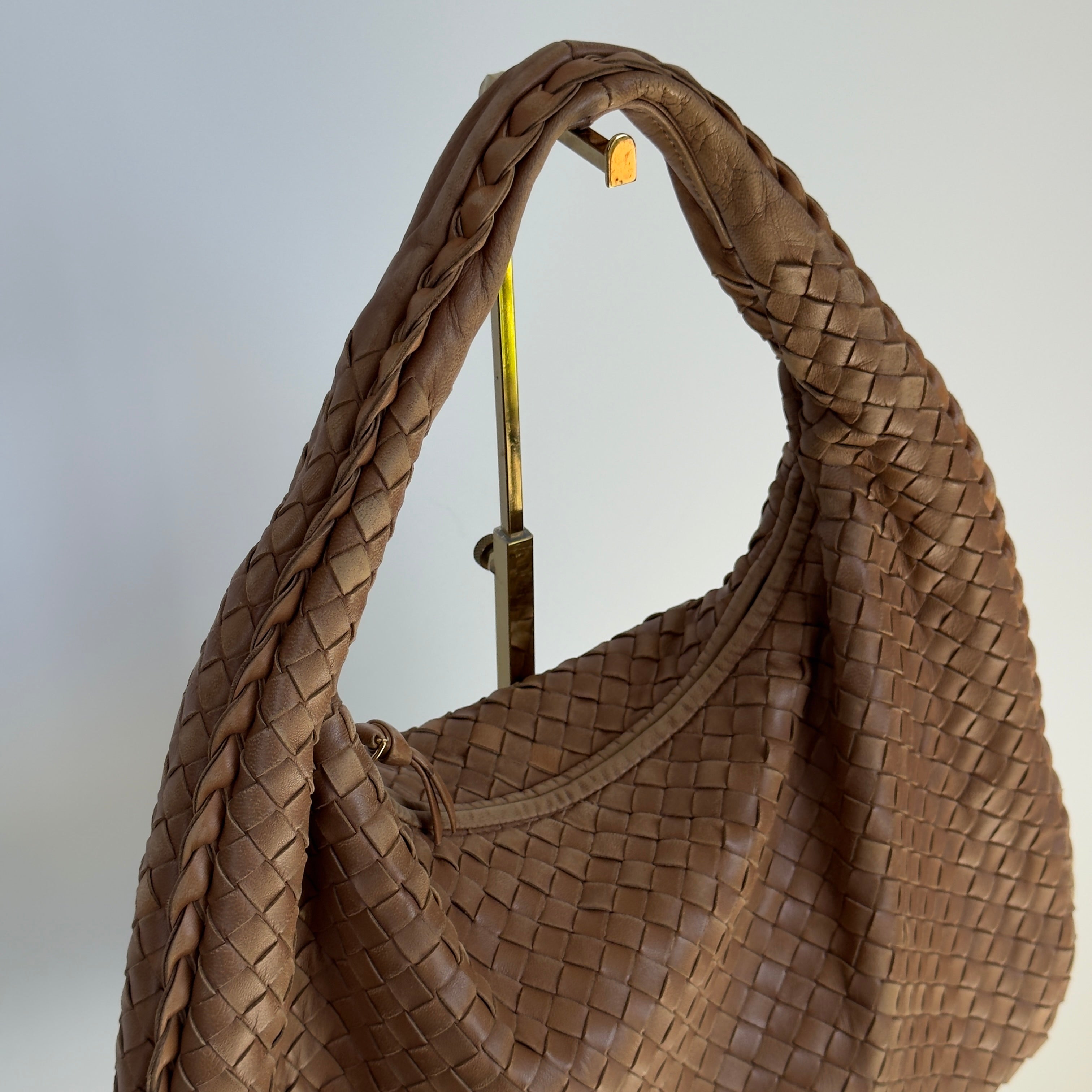 Bottega Veneta Intrecciato Brown - Queen May