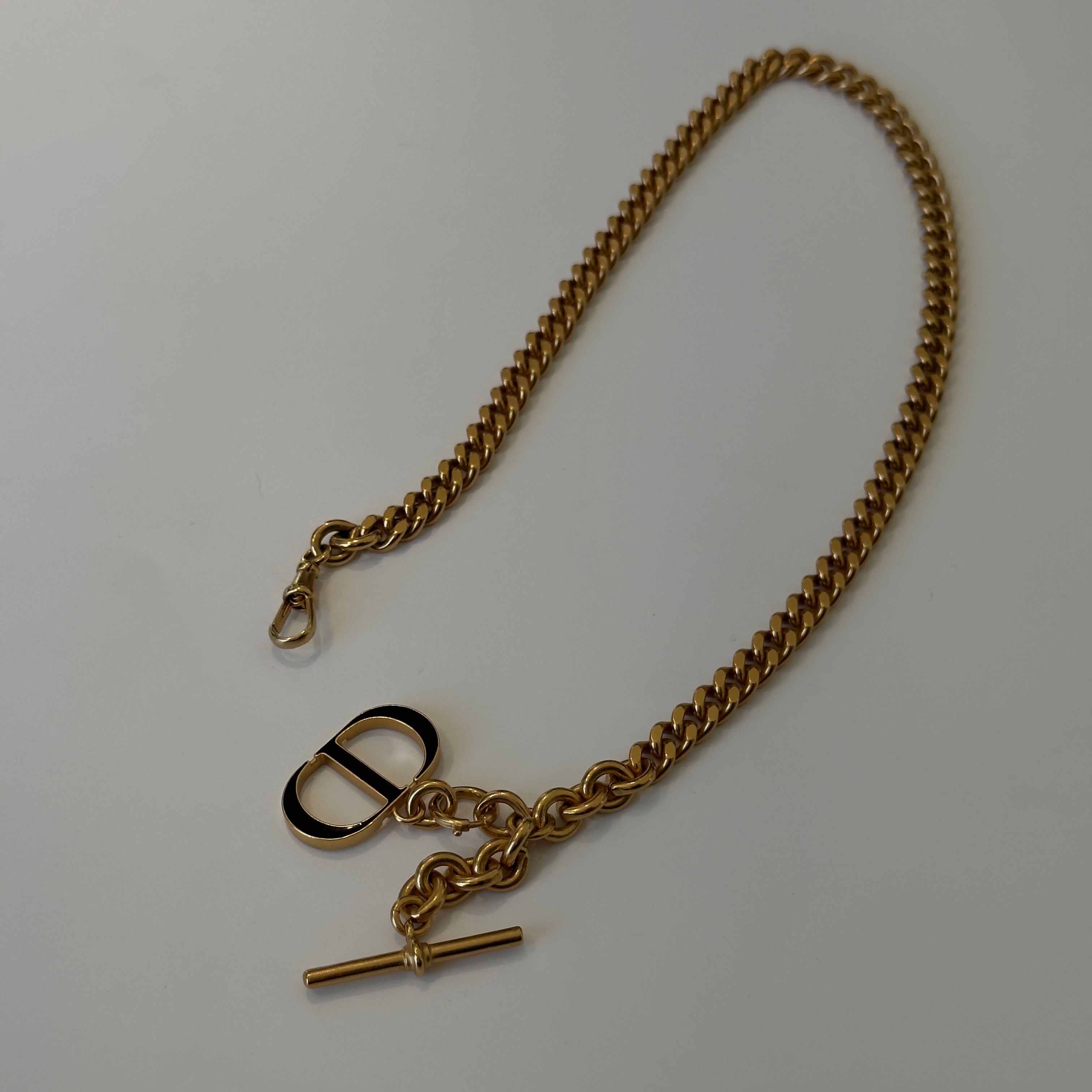 Dior Toggle Etoile Necklace - Queen May