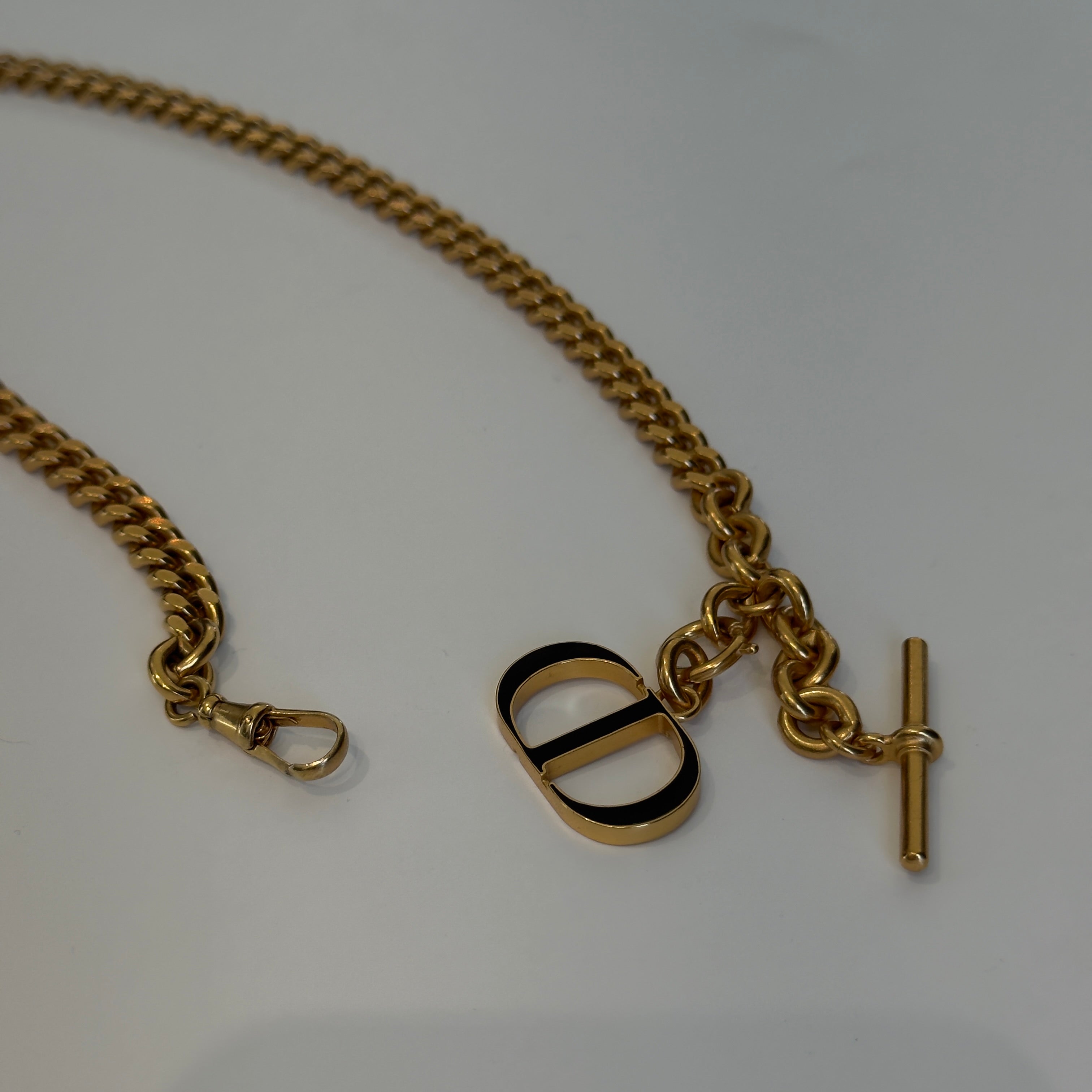 Dior Toggle Etoile Necklace - Queen May